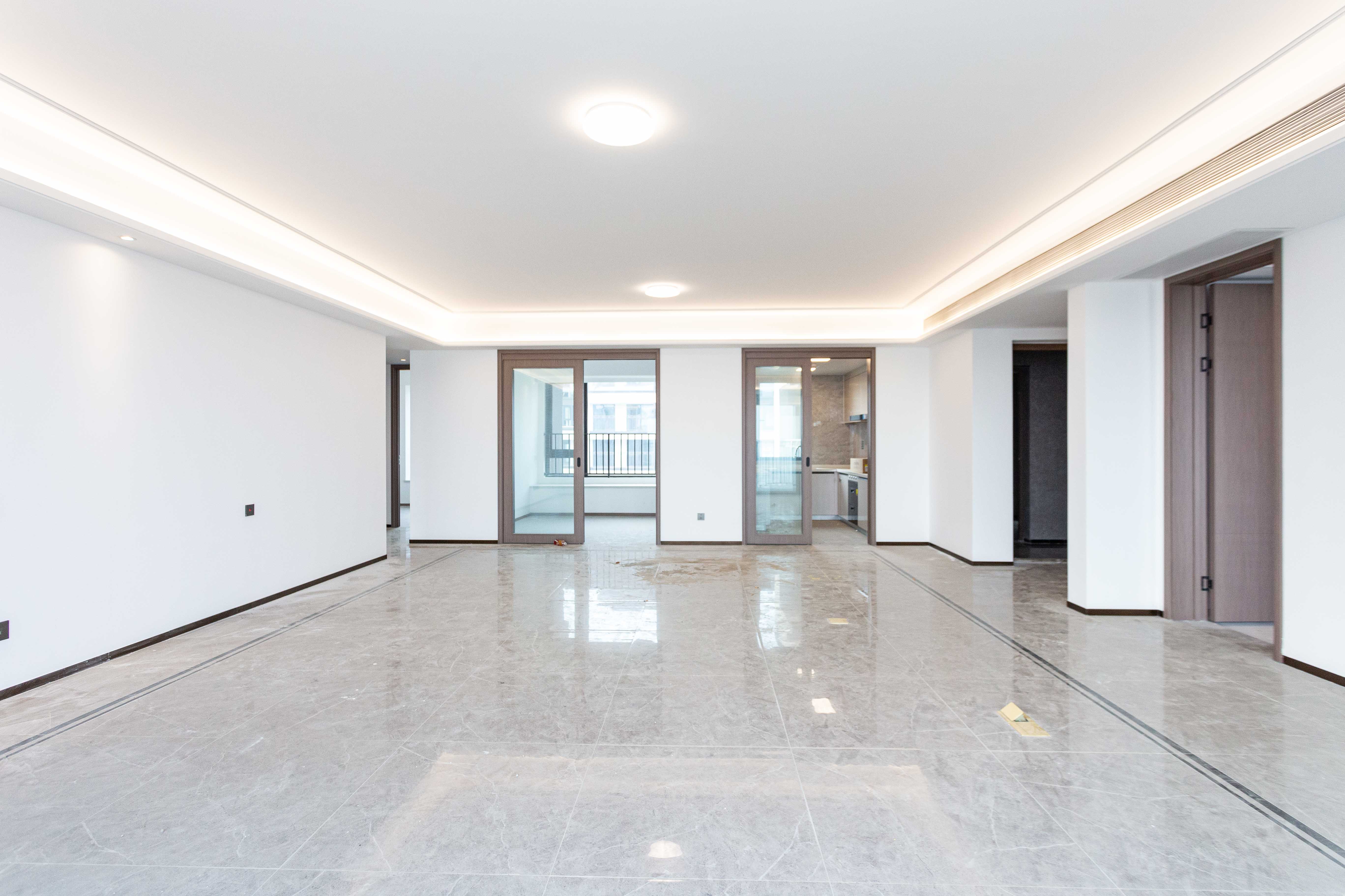 时代建发和著  4室2厅3卫    292.8万 时代建发和著  4室2厅3卫    292.8万客厅