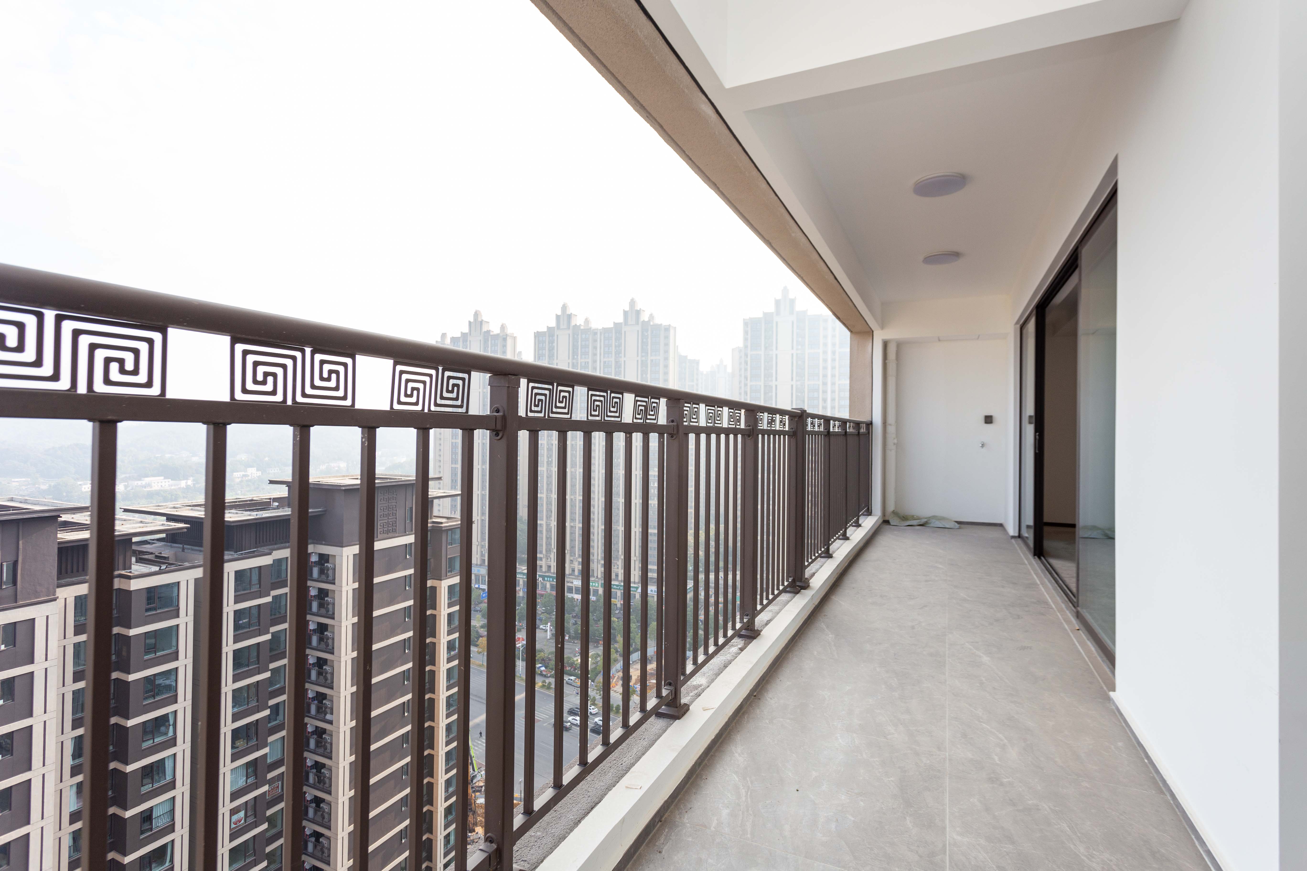 时代建发和著  4室2厅3卫    292.8万 时代建发和著  4室2厅3卫    292.8万阳台