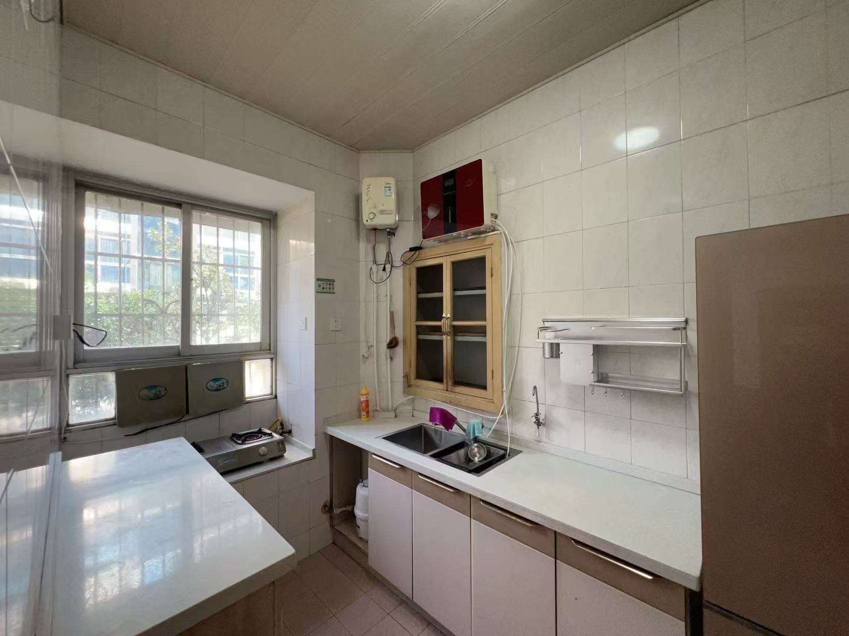 电厂小区东村 2室2厅1卫 1100.0元/月 电厂小区东村 2室2厅1卫 1100.0元/月室内图