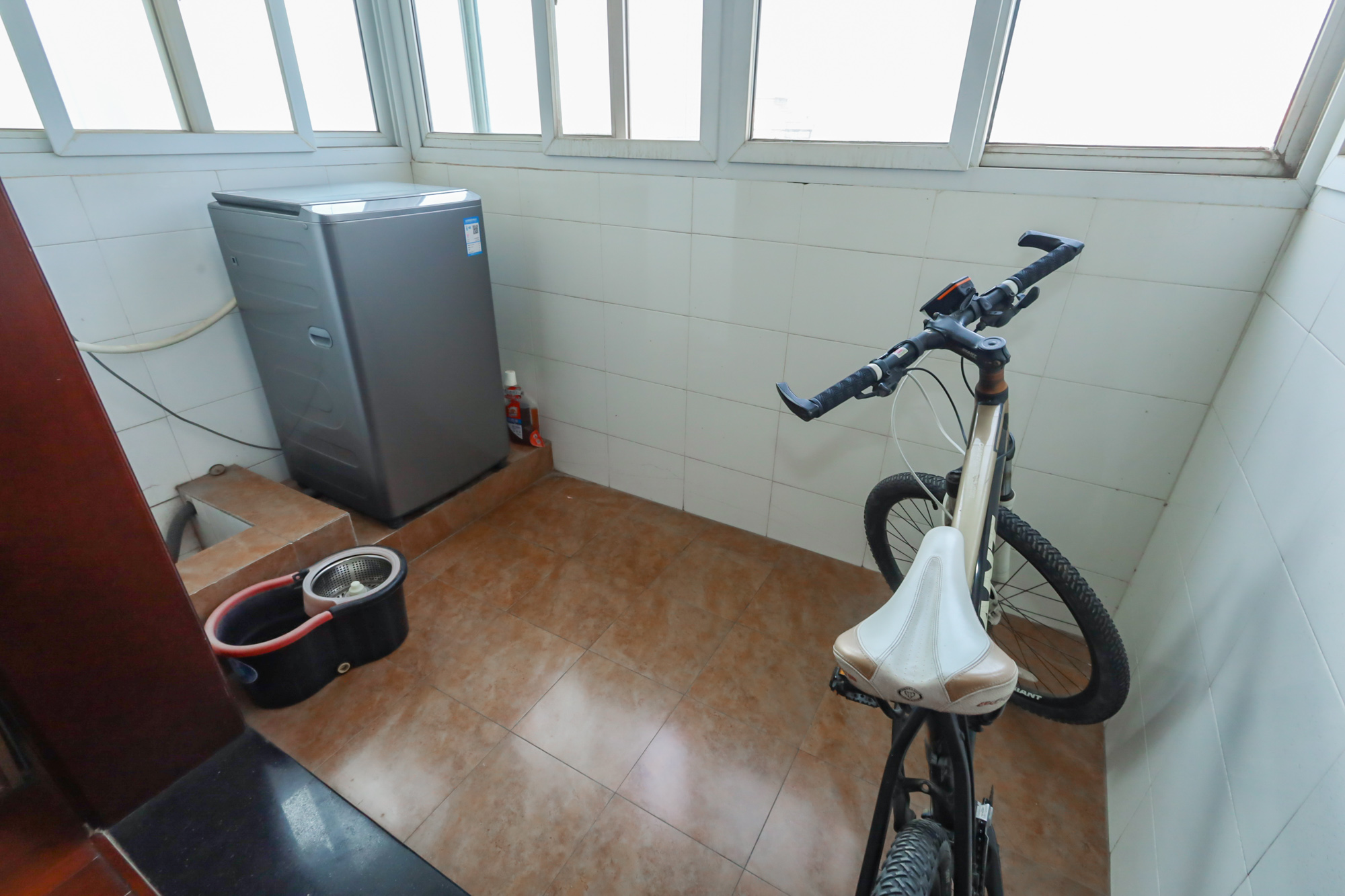 香海西岸  4室2厅2卫    143.0万 香海西岸  4室2厅2卫    143.0万阳台