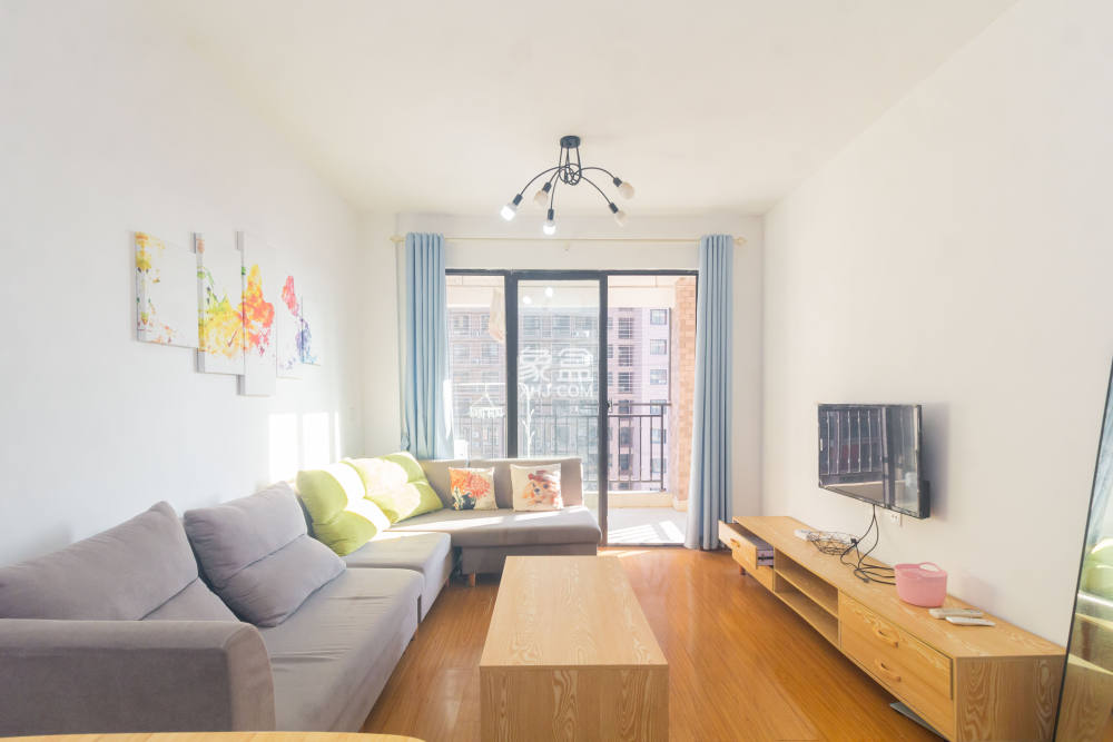 康桥长郡  2室2厅1卫    61.0万