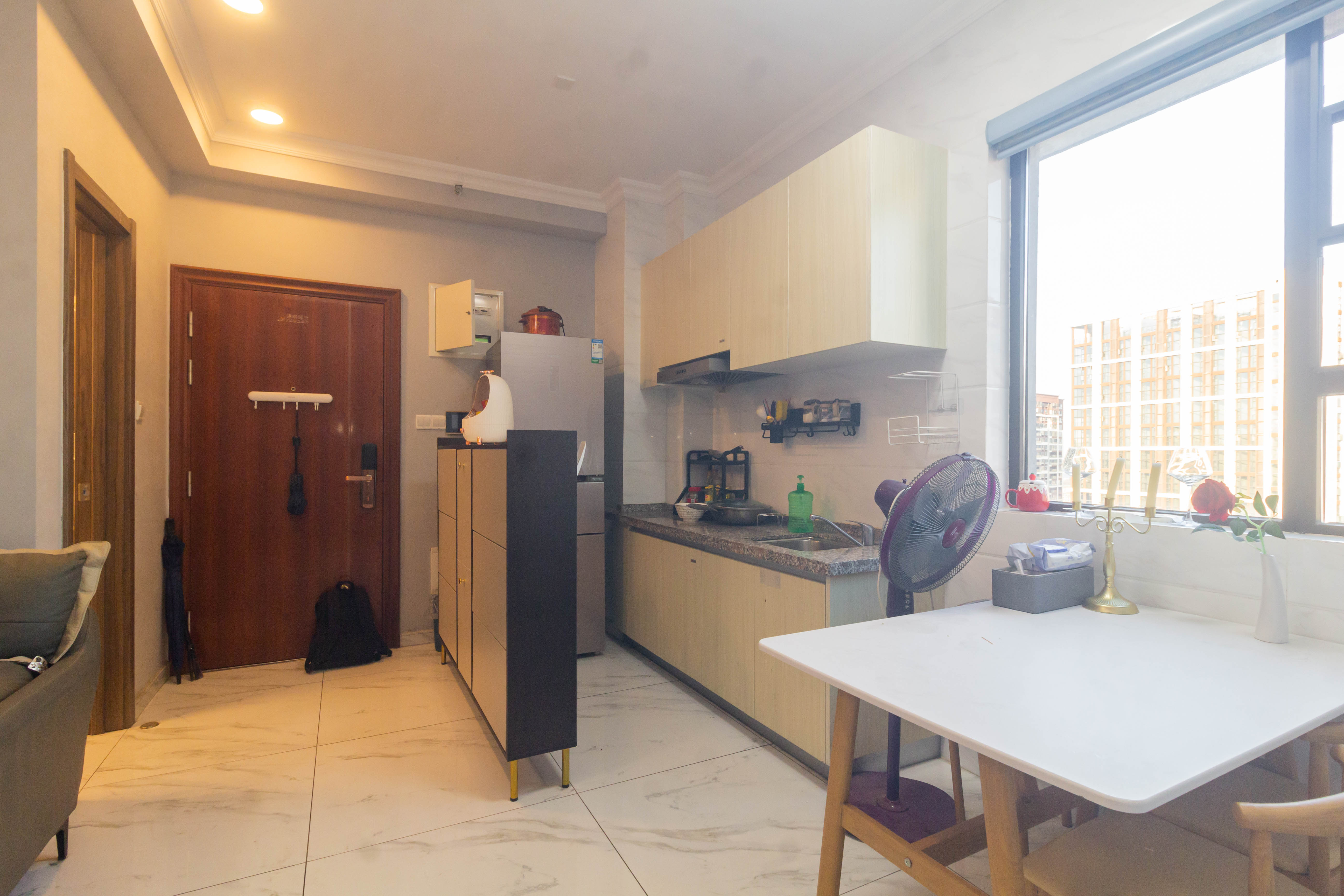 碧桂园星荟  1室0厅0卫    55.0万 碧桂园星荟  1室0厅0卫    55.0万客厅