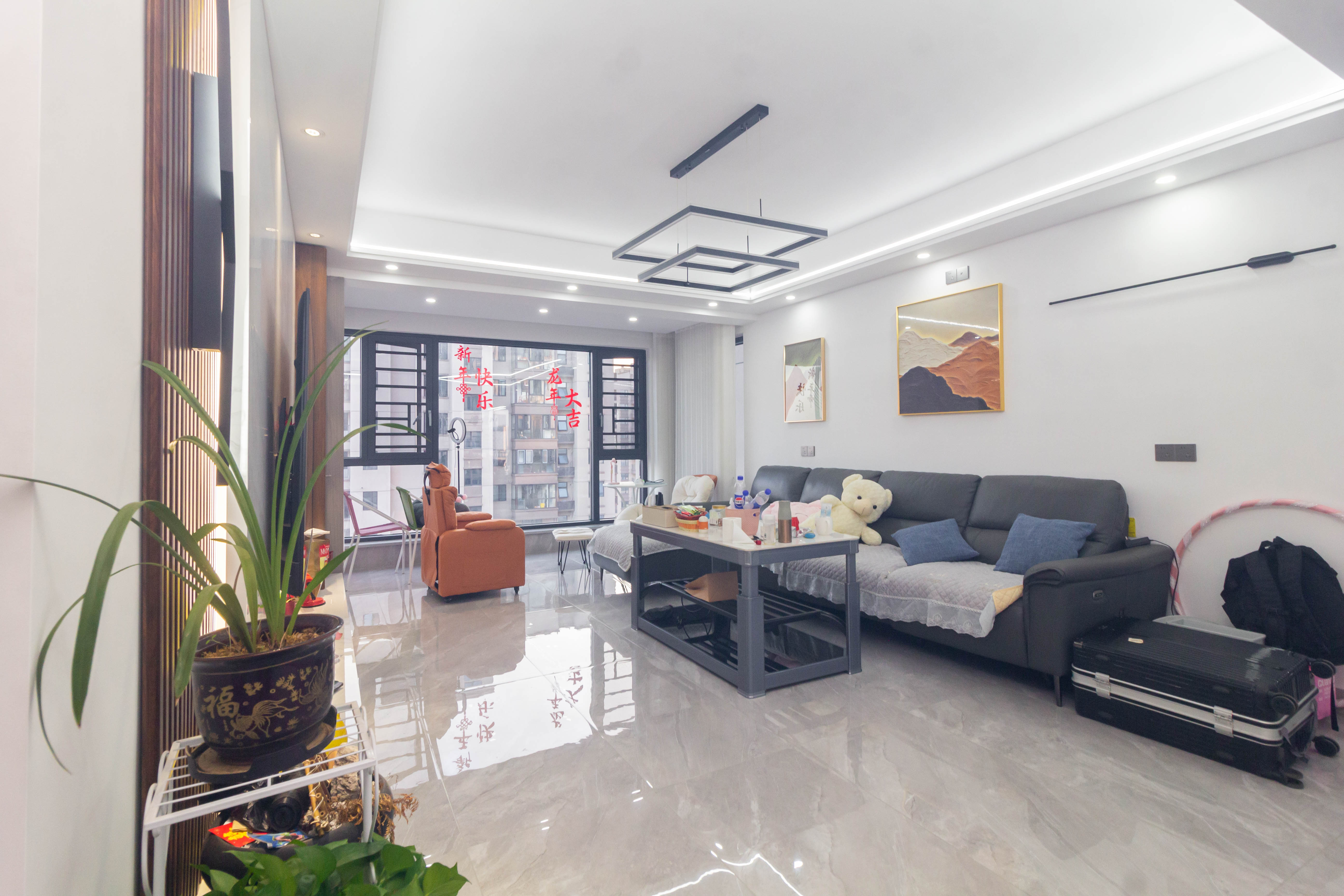 金广星苑  3室2厅2卫    95.0万 金广星苑  3室2厅2卫    95.0万客厅