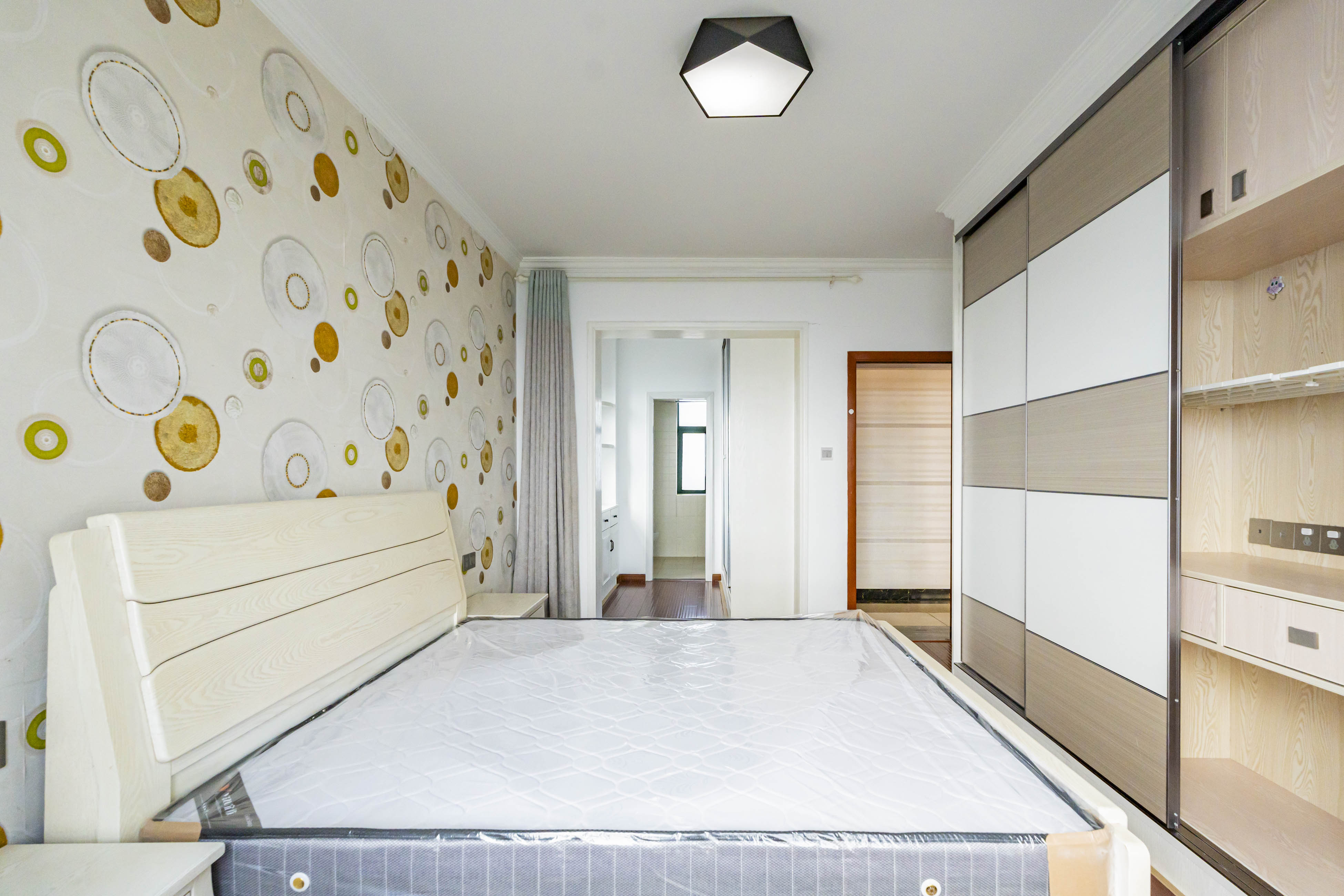 才子佳苑一期/二期 4室2厅2卫 98.0万 才子佳苑一期/二期 4室2厅2卫 98.0万卧室