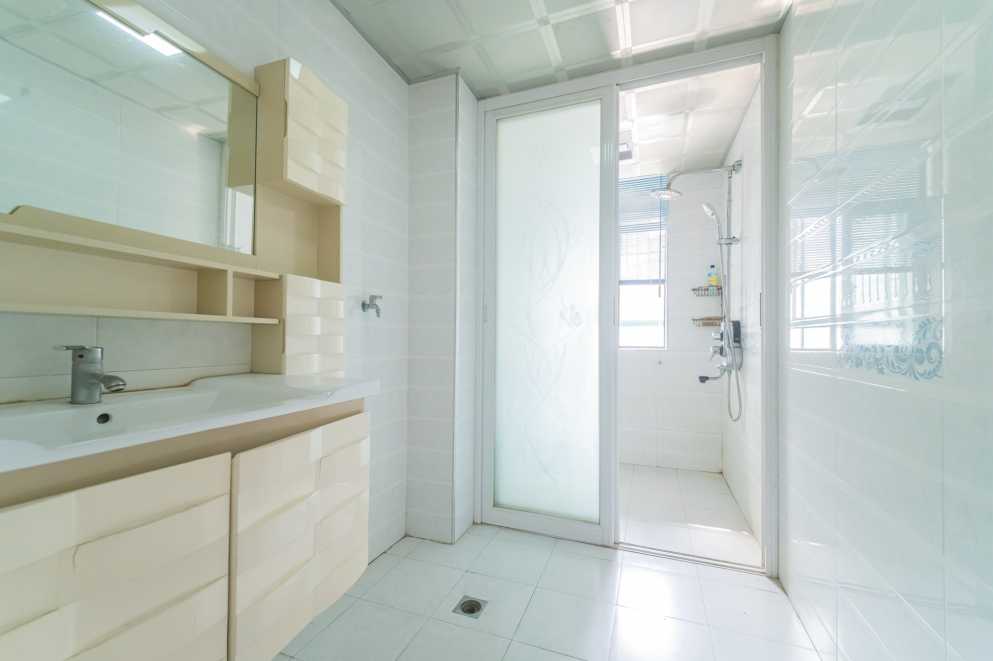 天和华城 3室2厅2卫 52.8万 天和华城 3室2厅2卫 52.8万卫生间