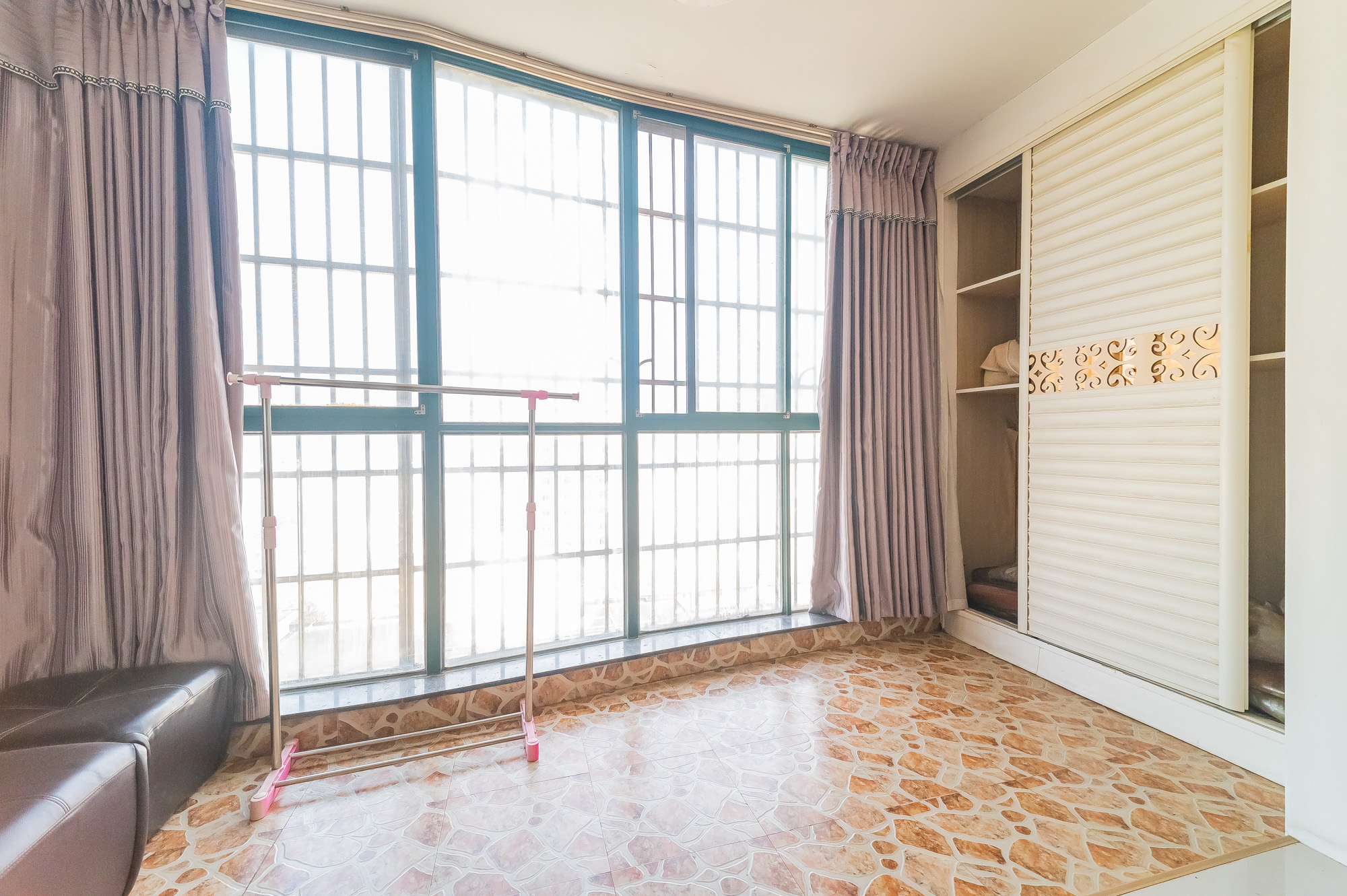 天和华城 3室2厅2卫 52.8万 天和华城 3室2厅2卫 52.8万阳台