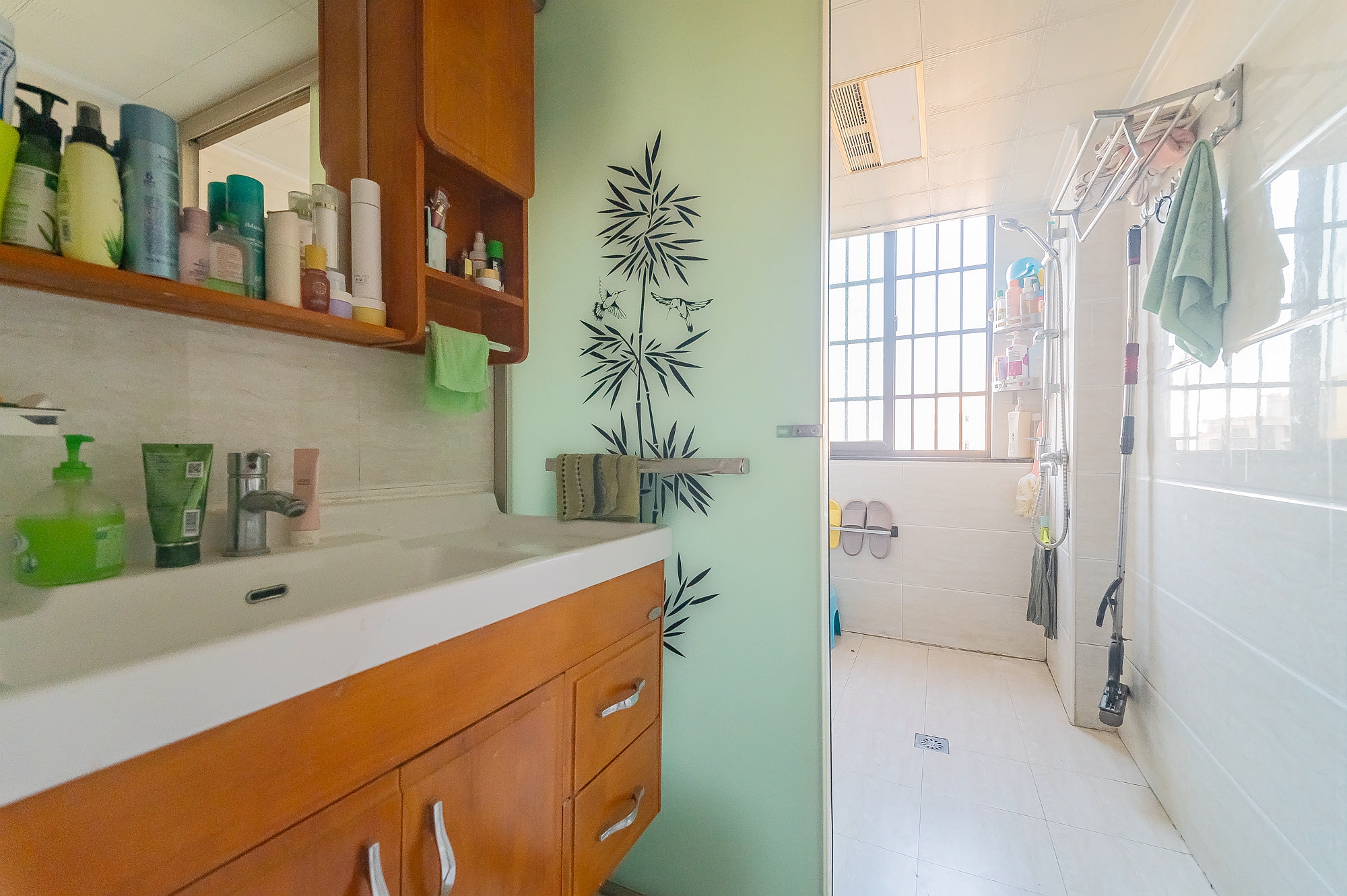 星湖湾一期高层 4室2厅2卫 109.8万 星湖湾一期高层 4室2厅2卫 109.8万卫生间