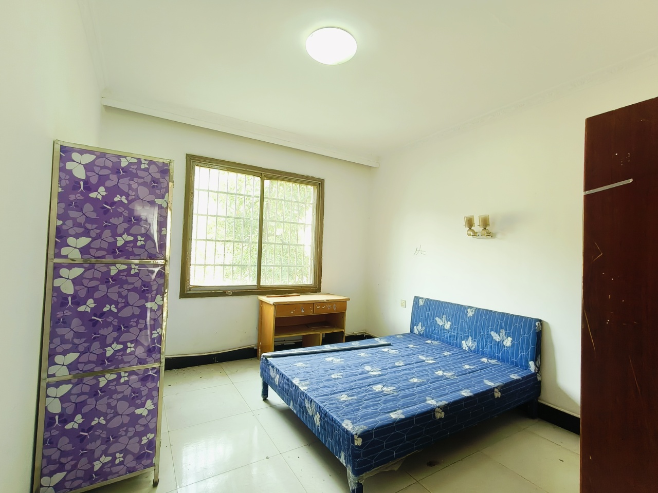 建设小区(建设新村) 3室2厅2卫 32.8万 建设小区(建设新村) 3室2厅2卫 32.8万室内图