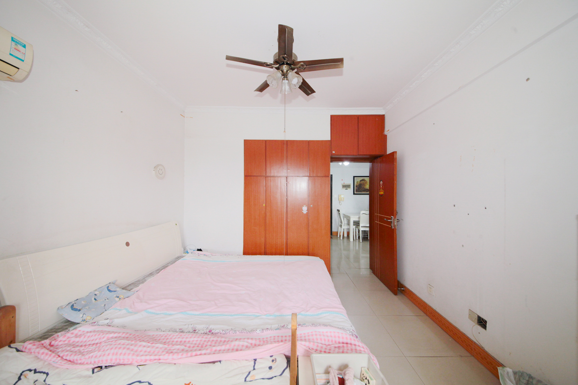 幸福洋房  2室2厅1卫    48.0万卧室