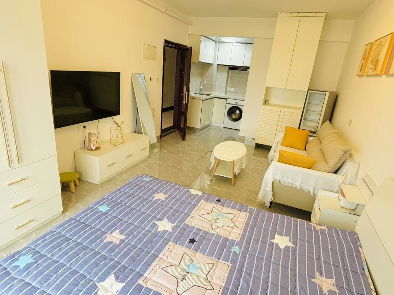 碧桂园印象 1室1厅1卫 1700.0元/月 碧桂园印象 1室1厅1卫 1700.0元/月室内图