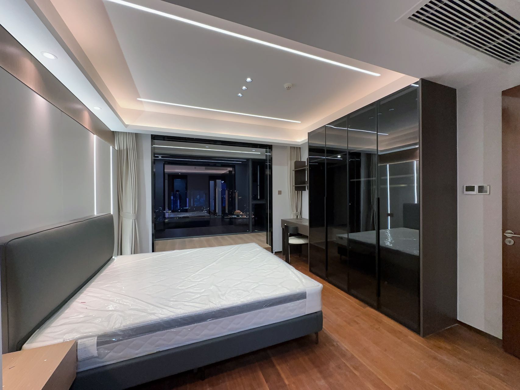 北辰瀚江府  4室2厅2卫    13650.0元/月室内图