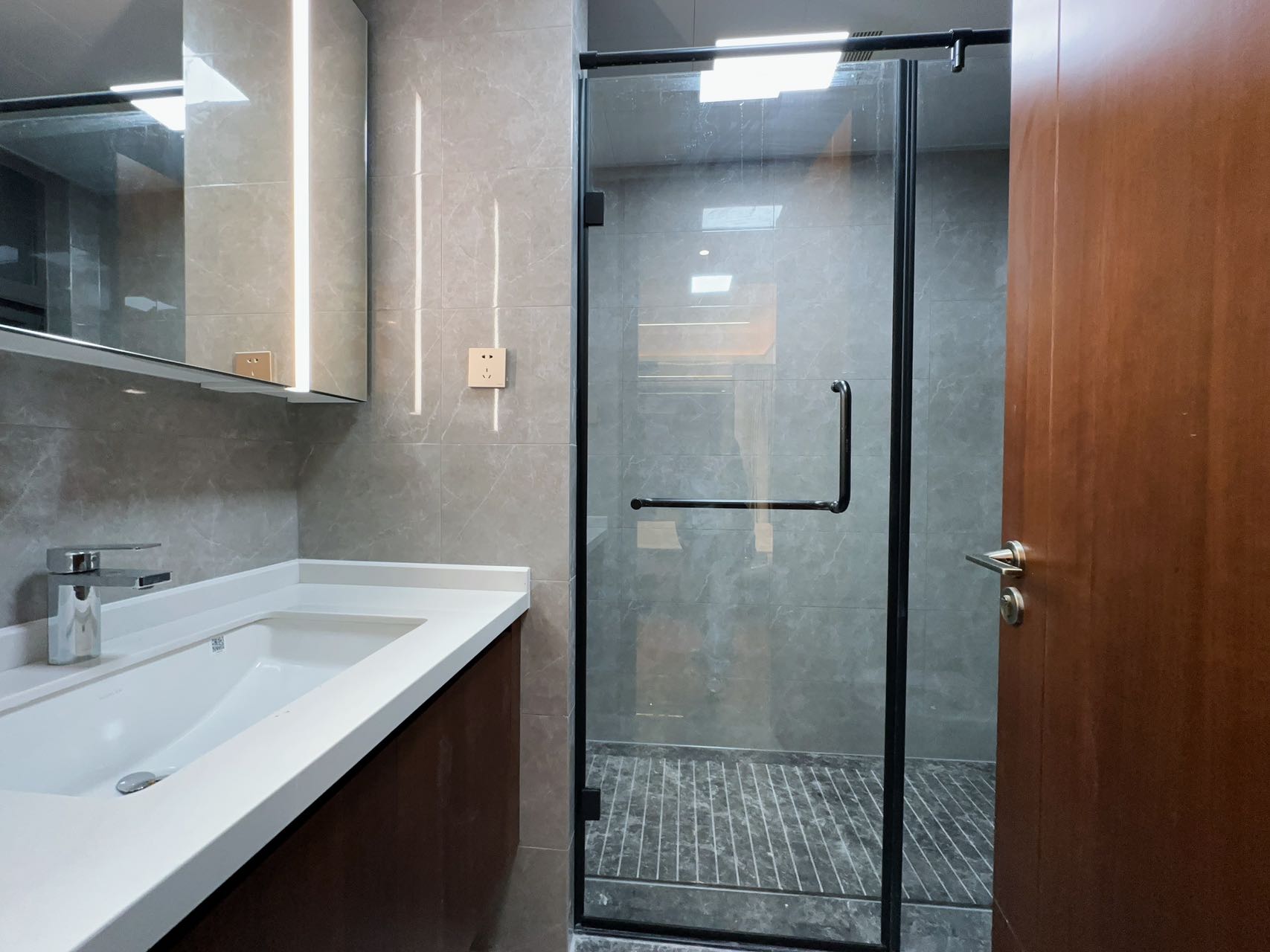 北辰瀚江府  4室2厅2卫    13650.0元/月 北辰瀚江府  4室2厅2卫    13650.0元/月室内图