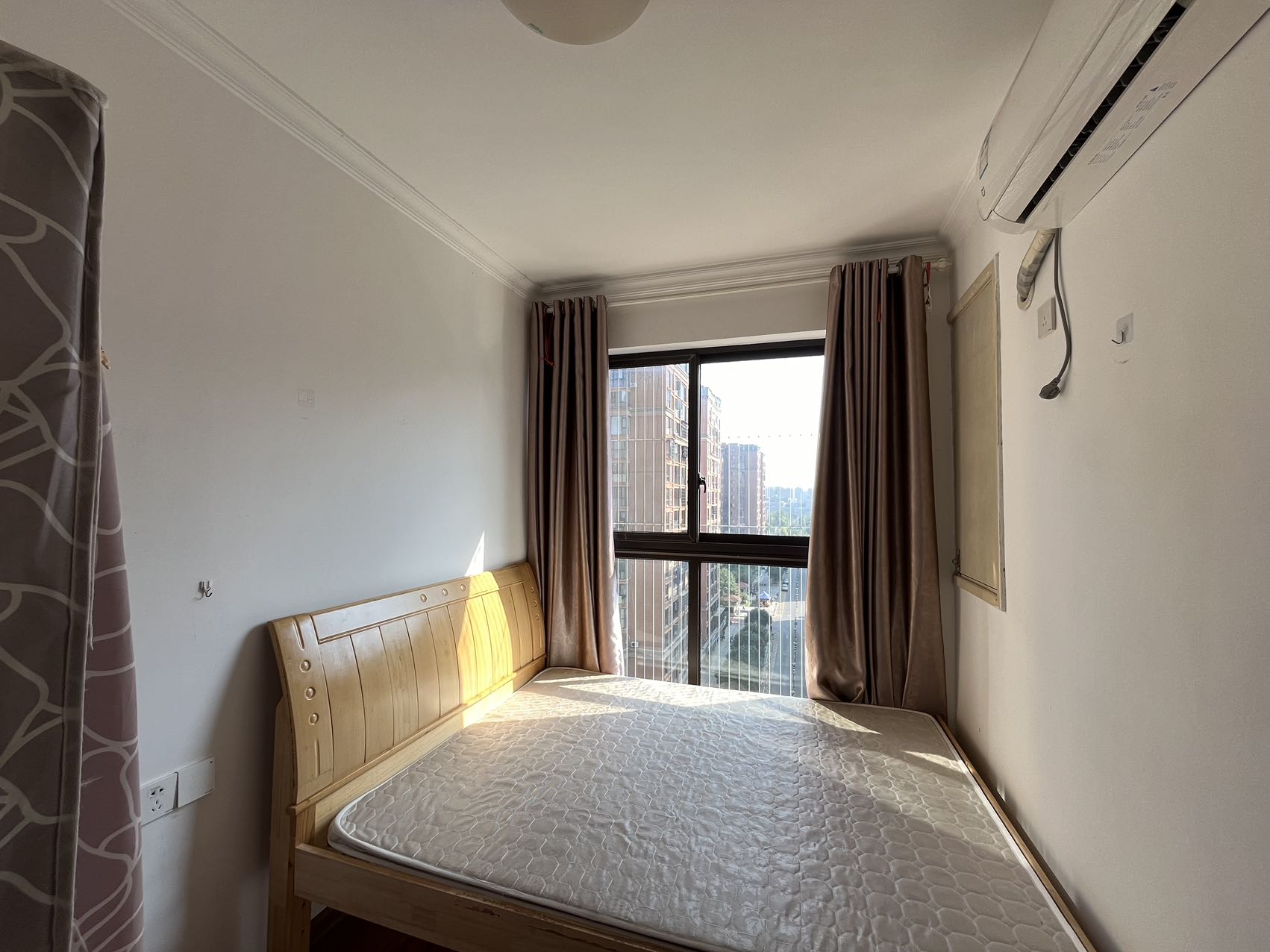 鑫远悦城(鑫远悦时代)  3室2厅1卫    2300.0元/月 鑫远悦城(鑫远悦时代)  3室2厅1卫    2300.0元/月室内图