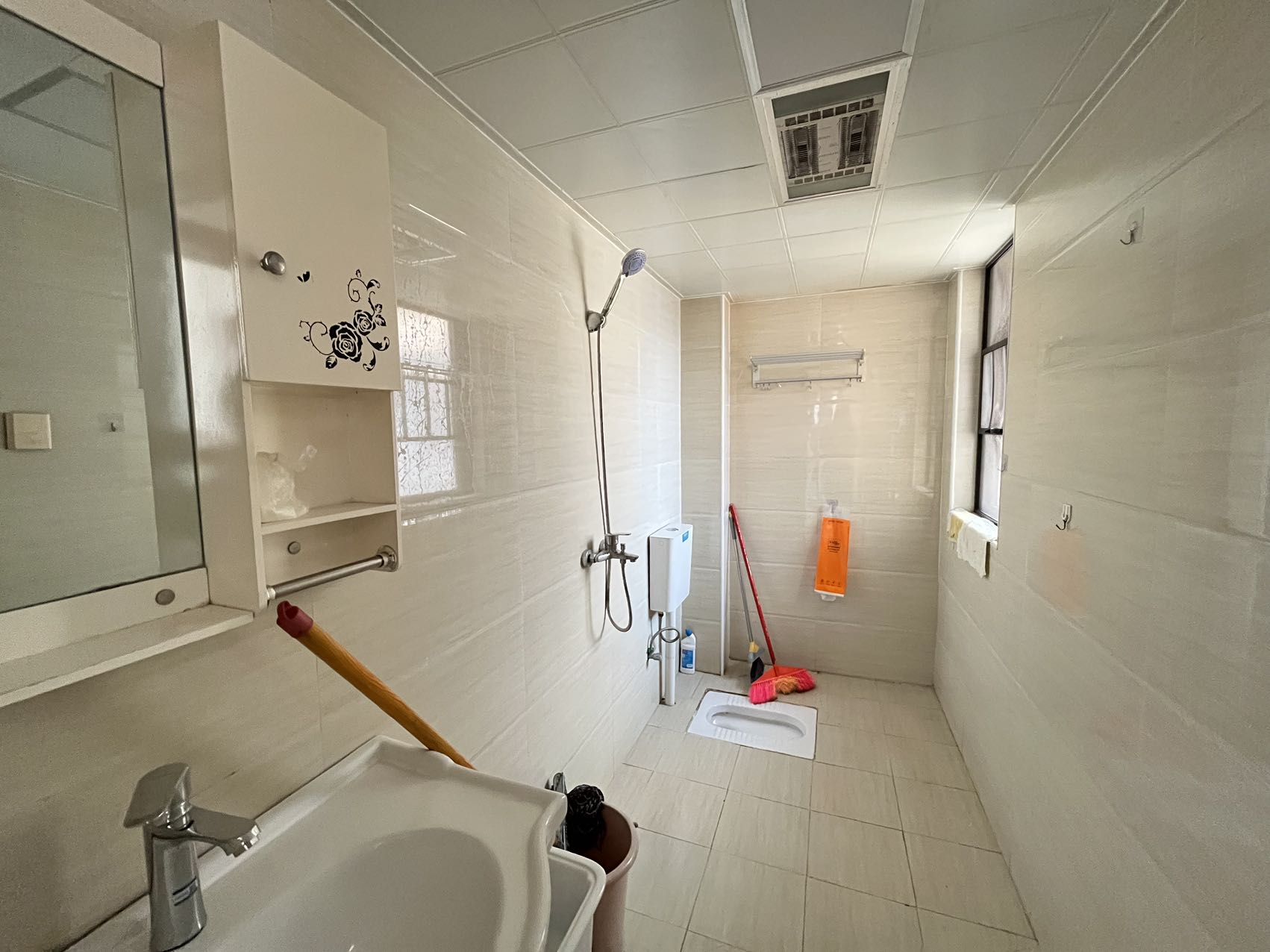 鑫远悦城(鑫远悦时代)  3室2厅1卫    2300.0元/月 鑫远悦城(鑫远悦时代)  3室2厅1卫    2300.0元/月室内图