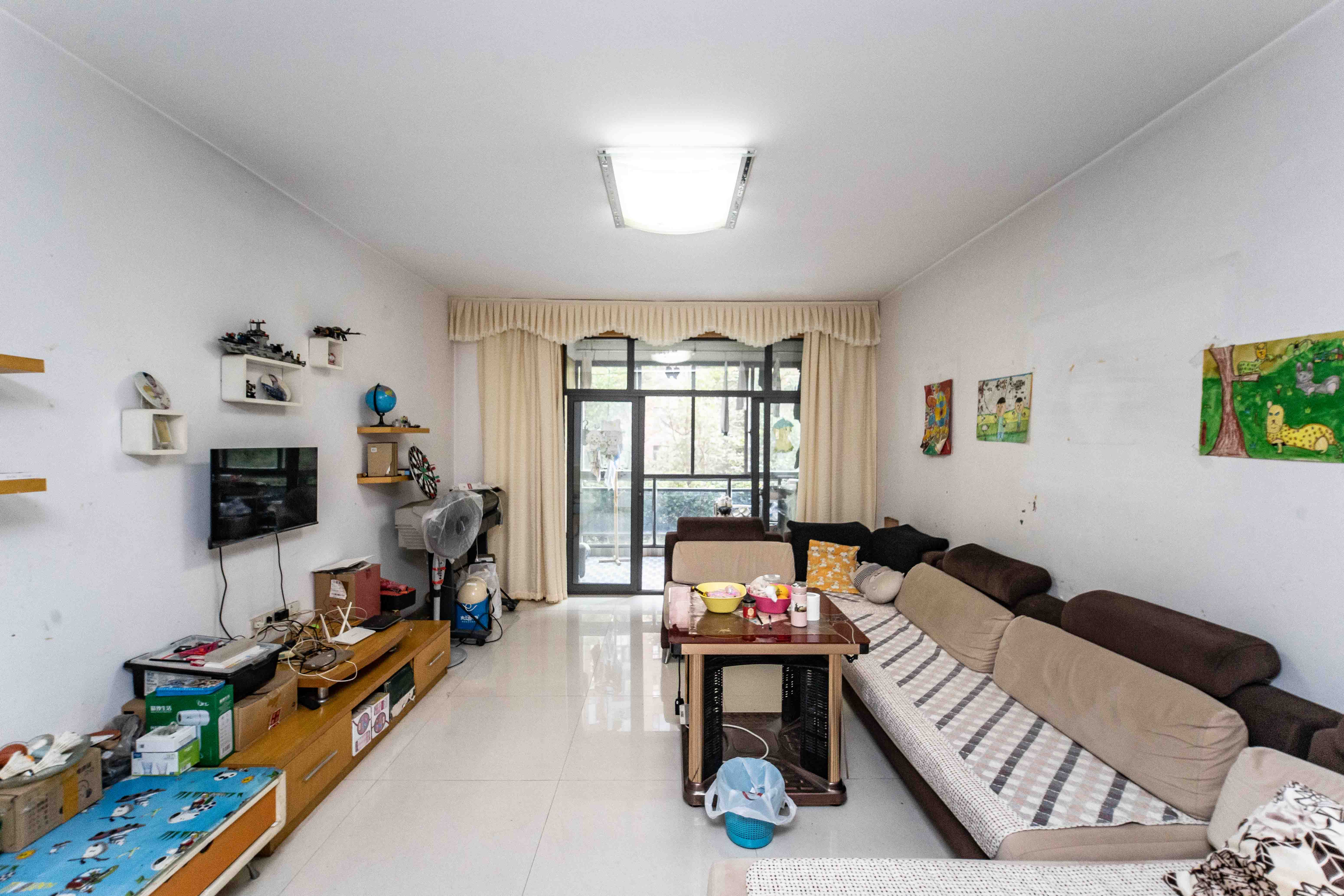 仁和香堤雅境 3室2厅2卫 90.0万 仁和香堤雅境 3室2厅2卫 90.0万客厅