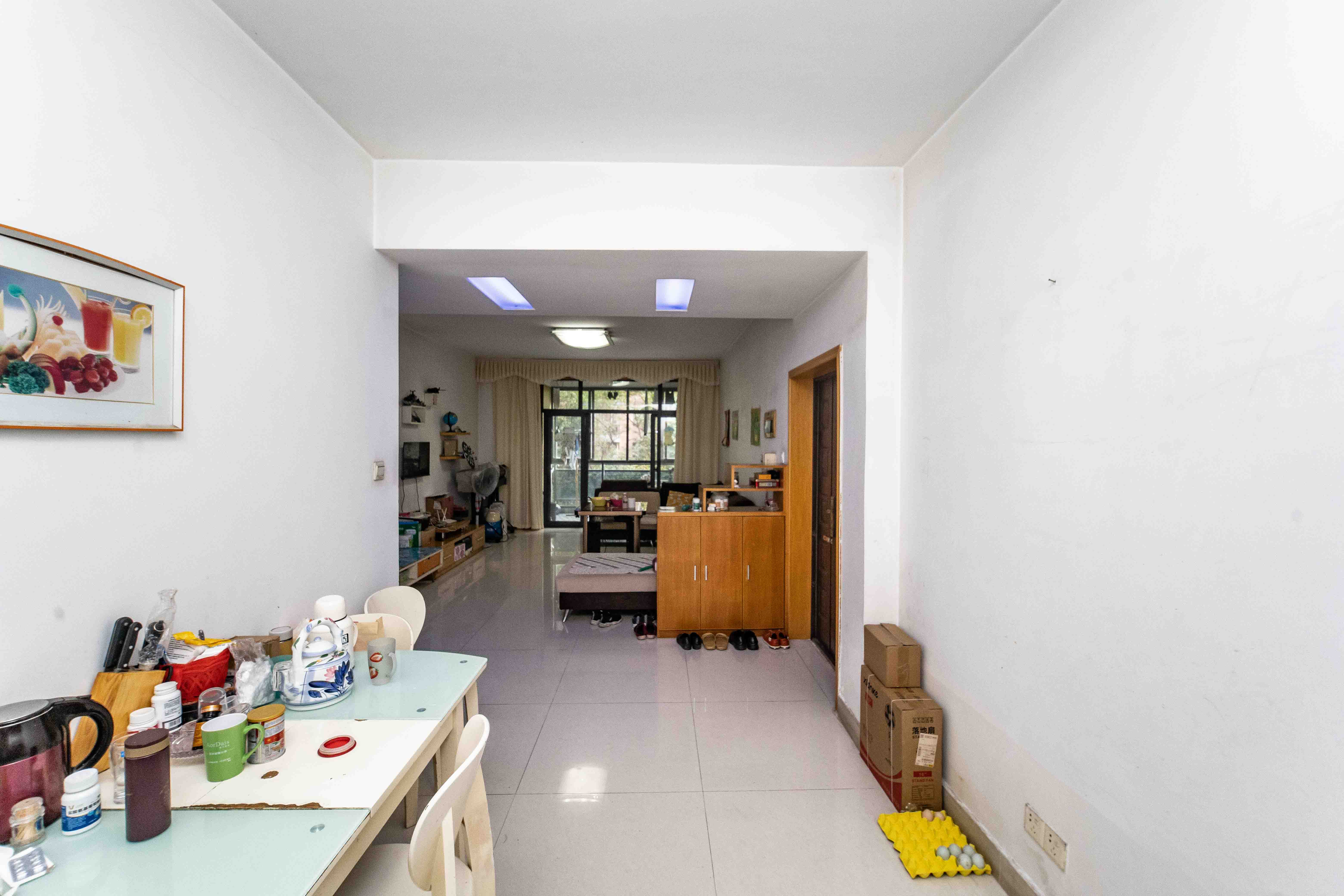 仁和香堤雅境 3室2厅2卫 90.0万 仁和香堤雅境 3室2厅2卫 90.0万客厅