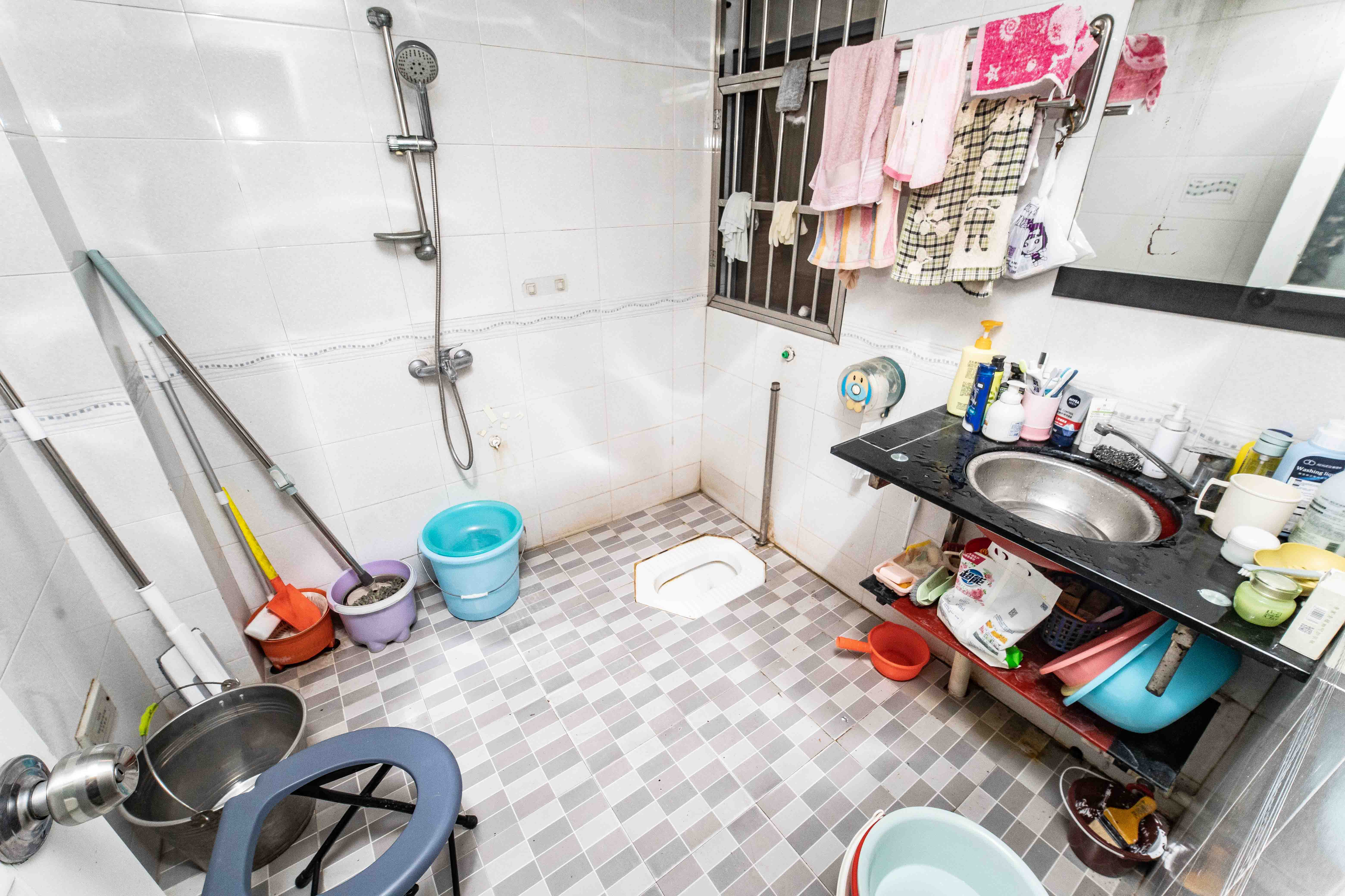 仁和香堤雅境 3室2厅2卫 90.0万 仁和香堤雅境 3室2厅2卫 90.0万卫生间