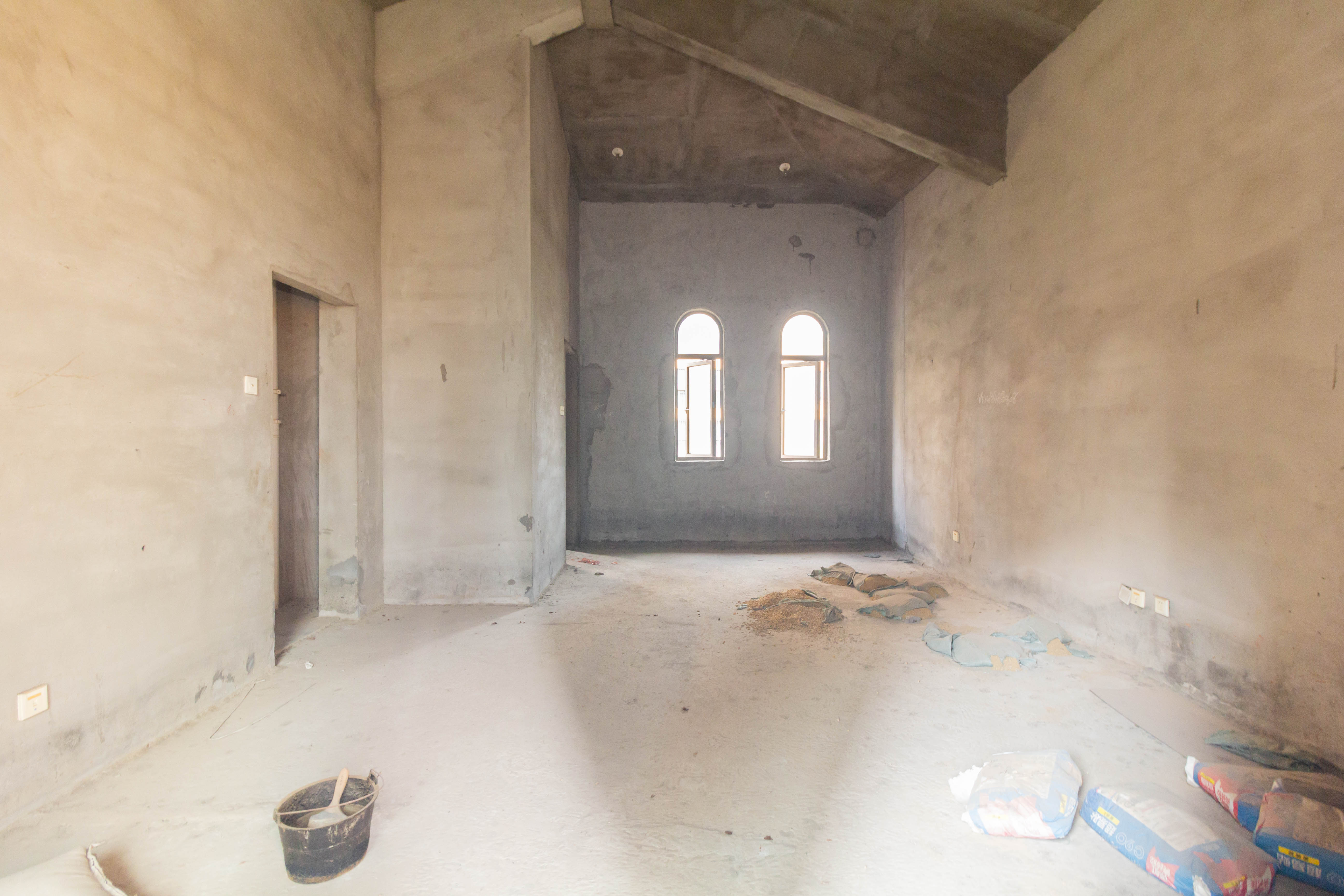 天园假日 4室2厅3卫 365.0万 天园假日 4室2厅3卫 365.0万卧室