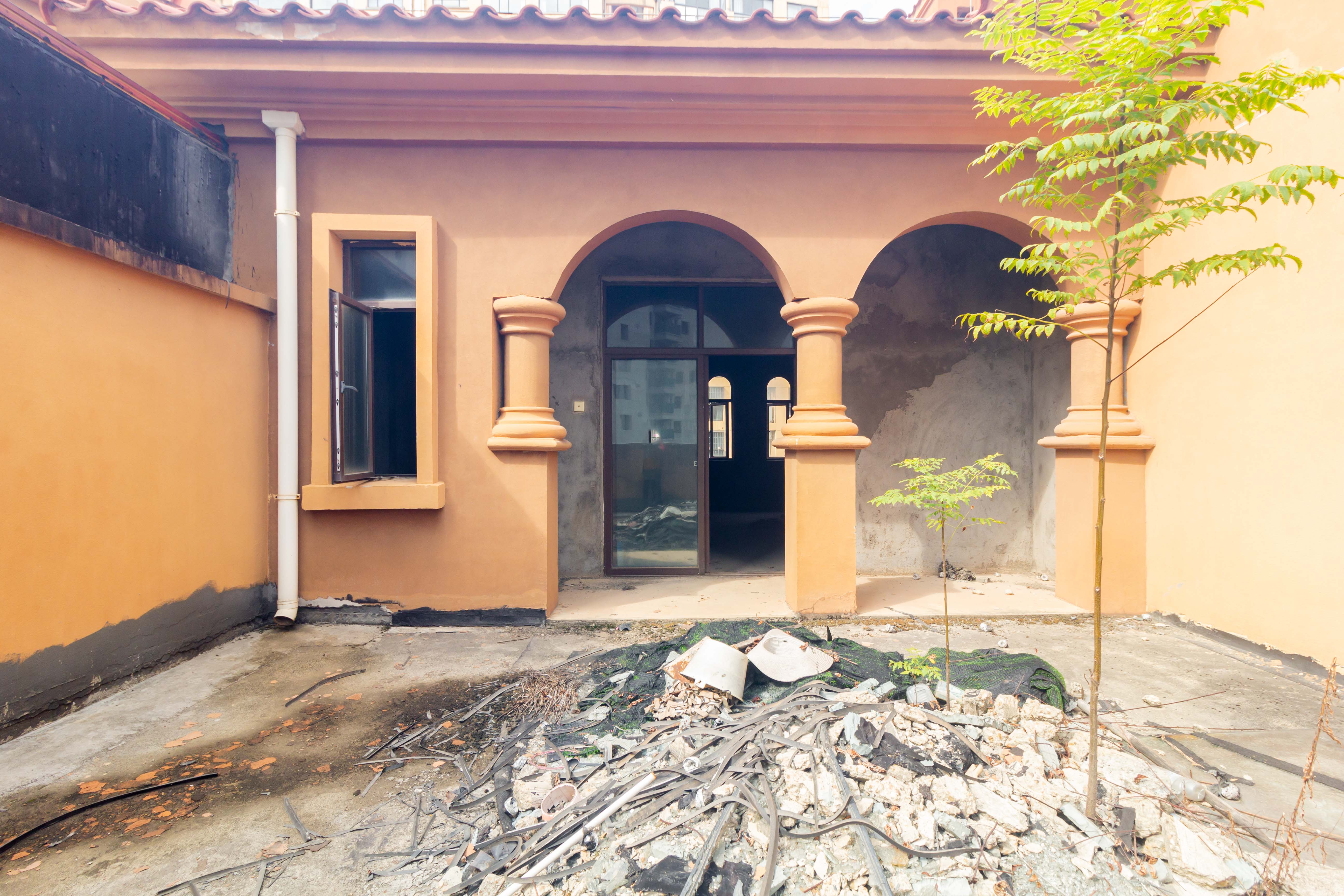 天园假日 4室2厅3卫 365.0万 天园假日 4室2厅3卫 365.0万卧室