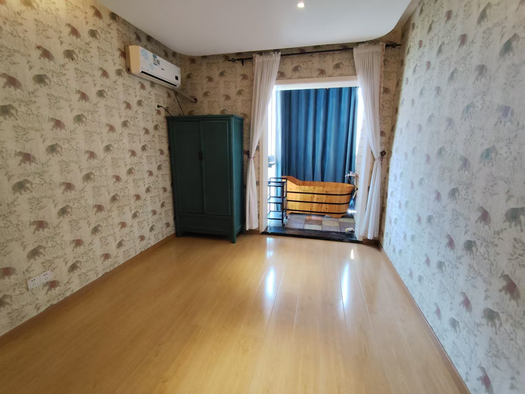 博林金谷 4室2厅1卫 2200.0元/月 博林金谷 4室2厅1卫 2200.0元/月室内图