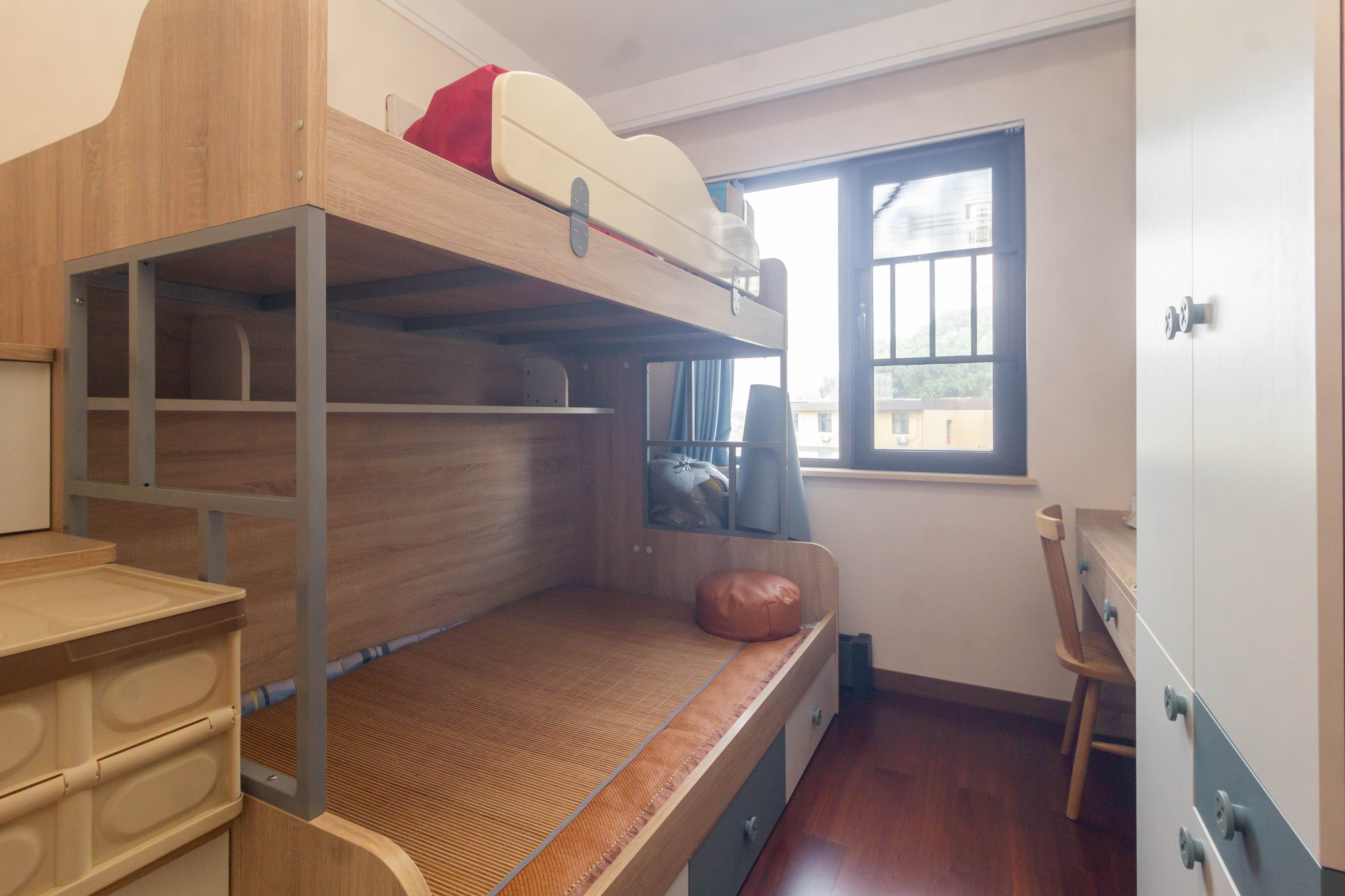 鑫苑芙蓉鑫家  3室2厅2卫    130.0万卧室