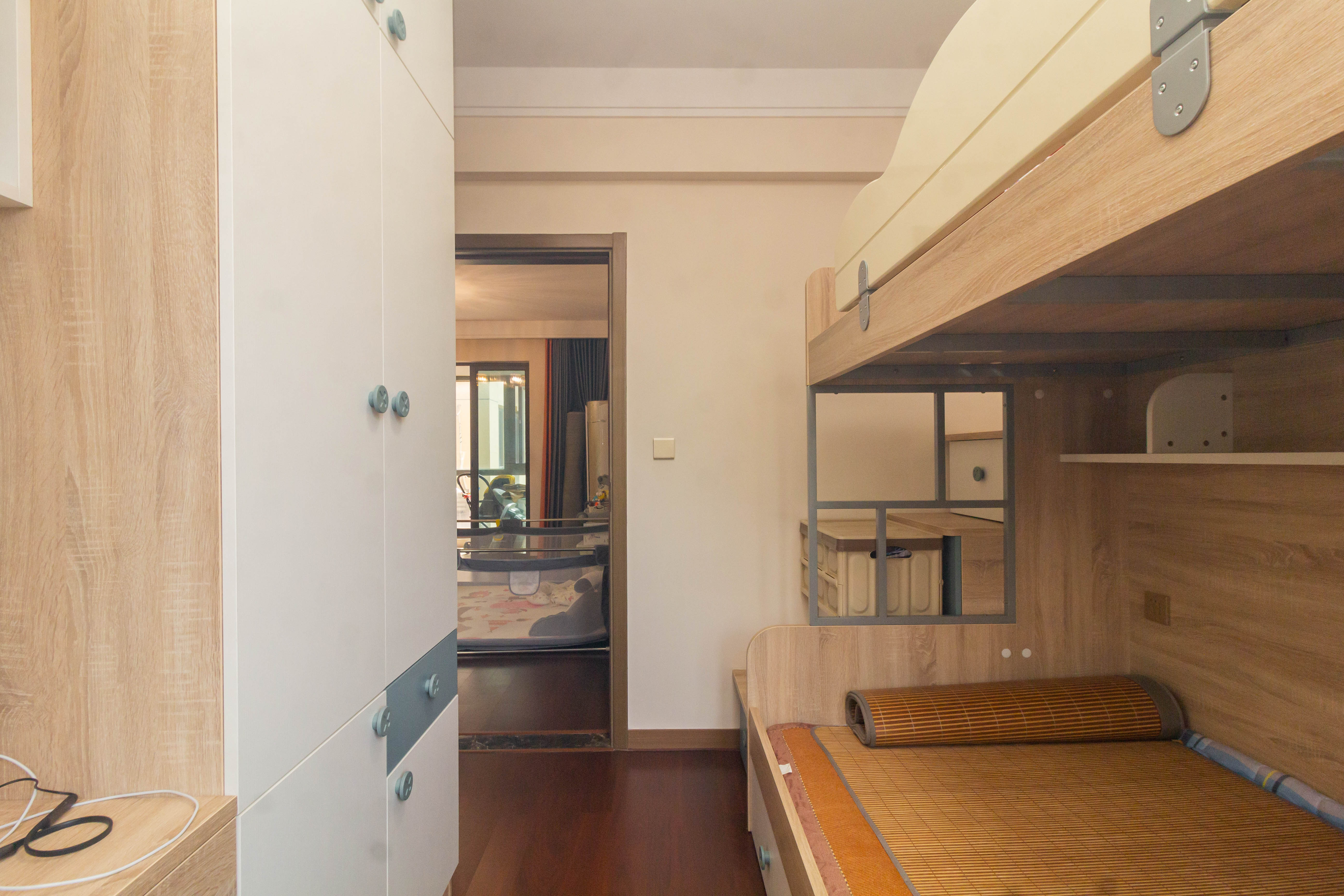 鑫苑芙蓉鑫家  3室2厅2卫    130.0万卧室