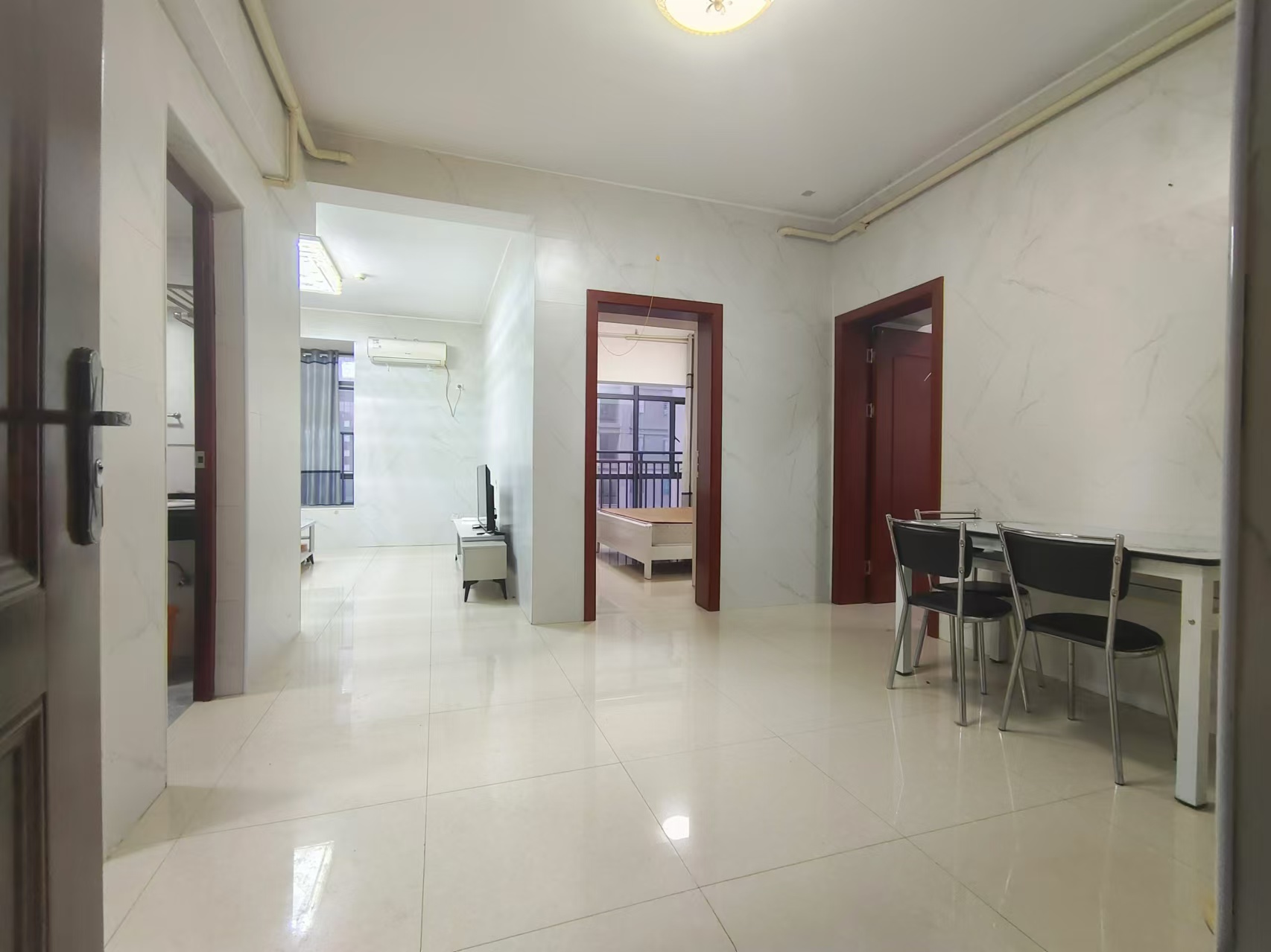 流金岁月-华晨国际 2室2厅1卫 49.8万 流金岁月-华晨国际 2室2厅1卫 49.8万室内图