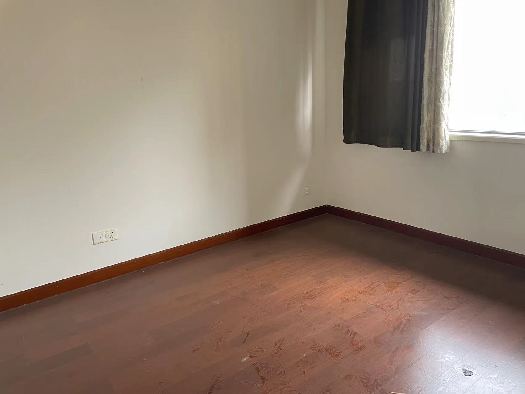 恒大华府 3室2厅2卫 1700.0元/月 恒大华府 3室2厅2卫 1700.0元/月室内图