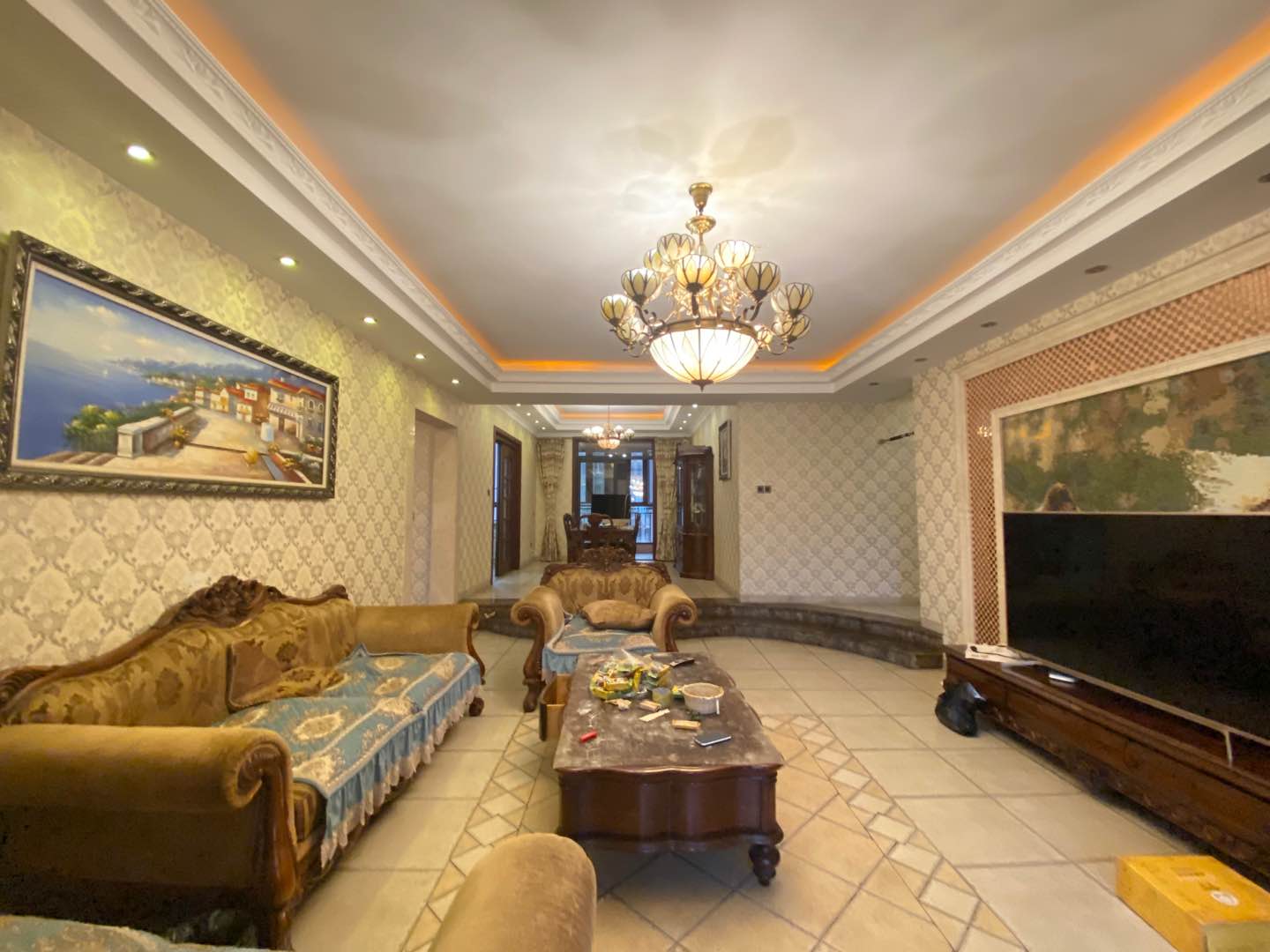 中隆国际御玺 4室2厅3卫 5200.0元/月 中隆国际御玺 4室2厅3卫 5200.0元/月室内图