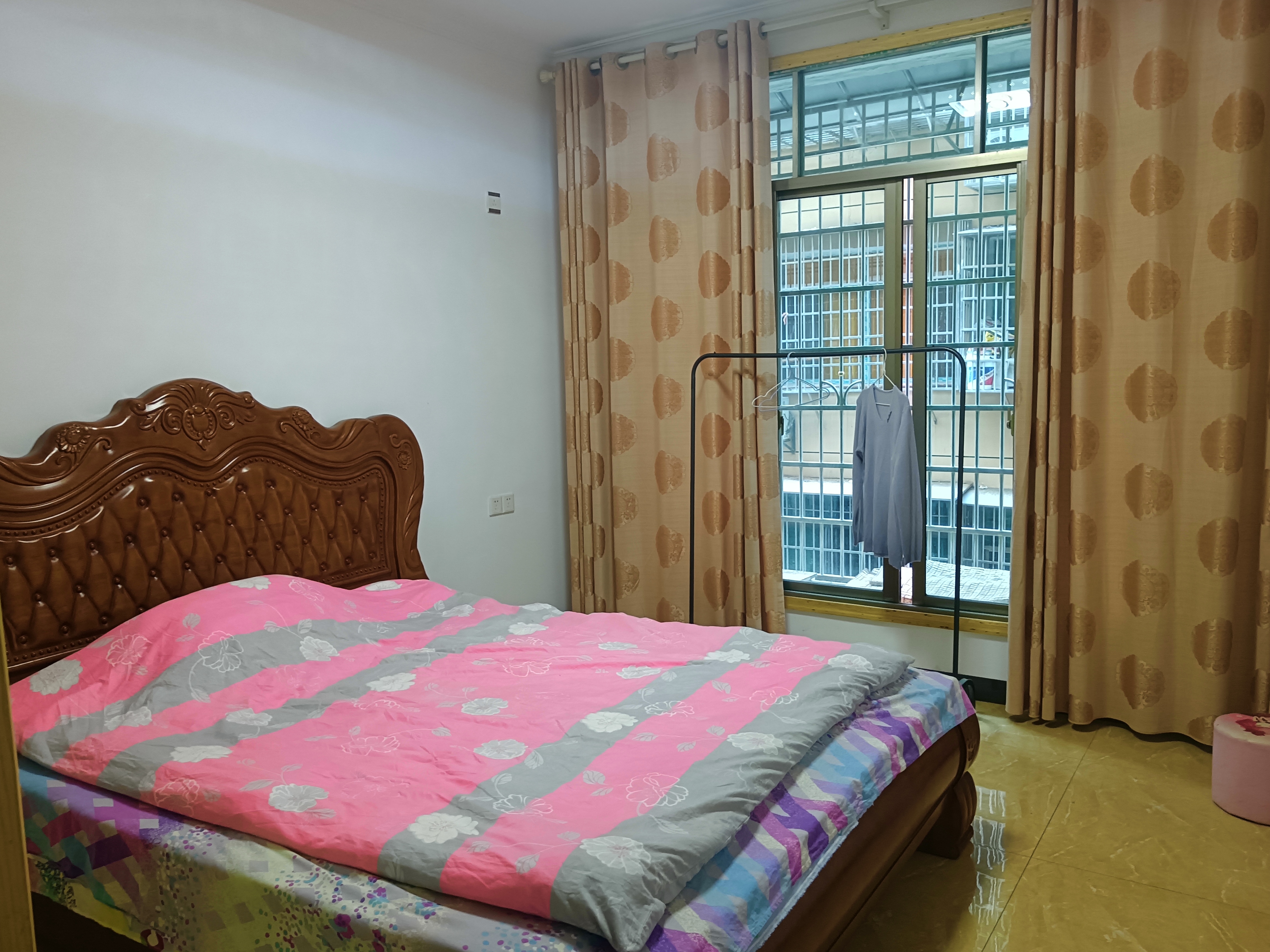 金花湖社区居委会 2室2厅2卫 1000.0元/月 金花湖社区居委会 2室2厅2卫 1000.0元/月室内图