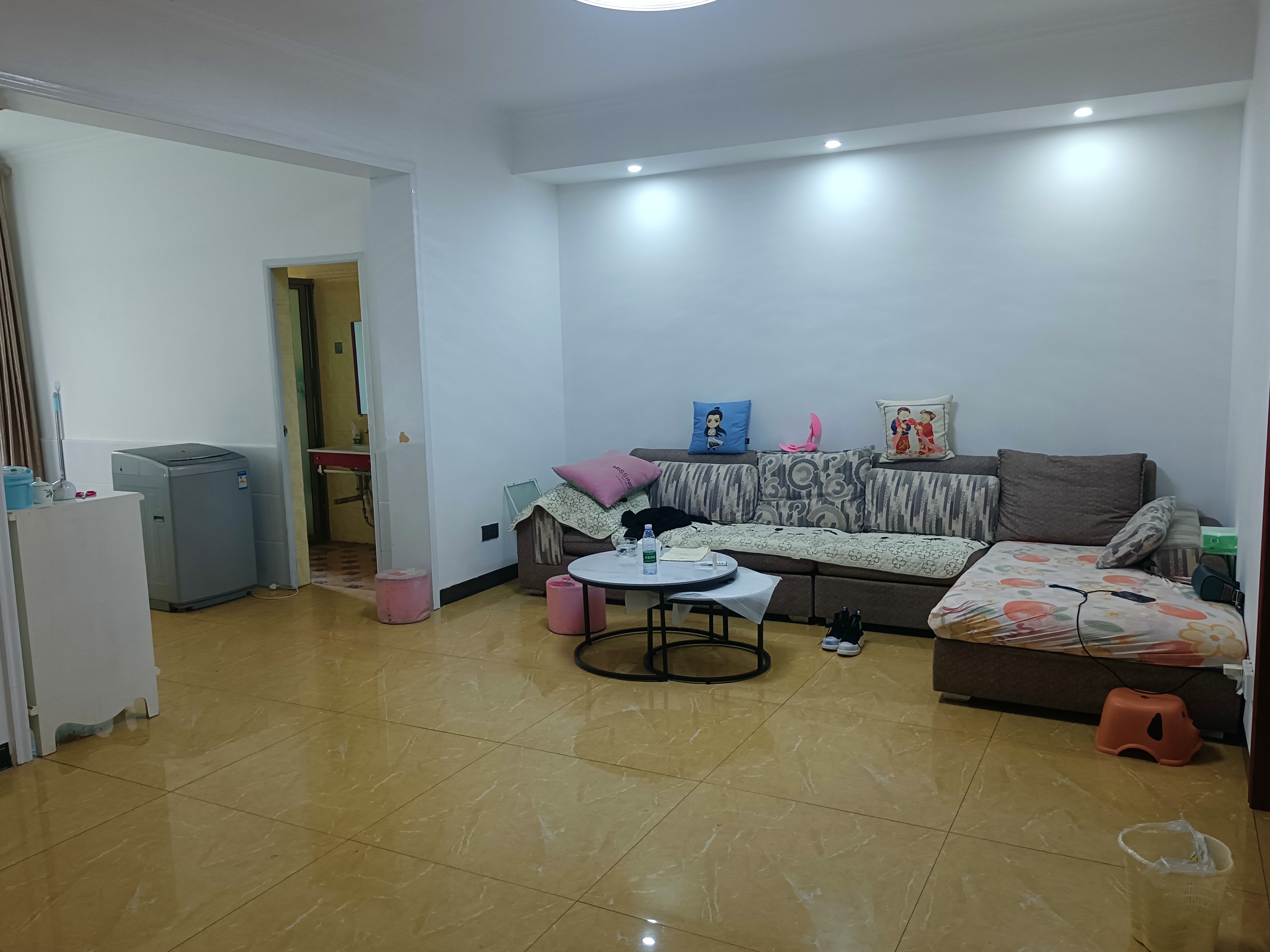 金花湖社区居委会 2室2厅2卫 1000.0元/月 金花湖社区居委会 2室2厅2卫 1000.0元/月室内图