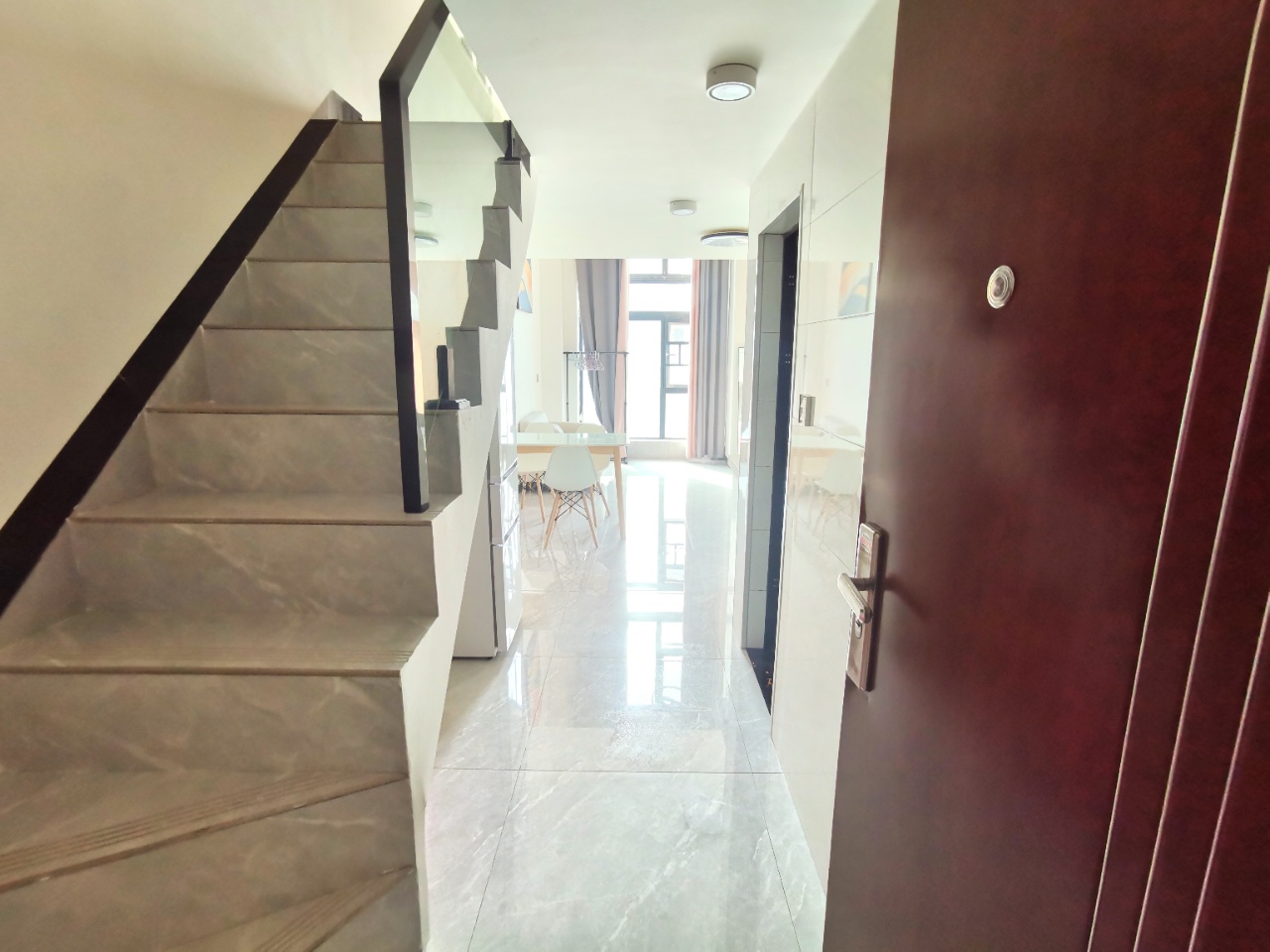 正荣悦玺 1室1厅1卫 2100.0元/月 正荣悦玺 1室1厅1卫 2100.0元/月室内图