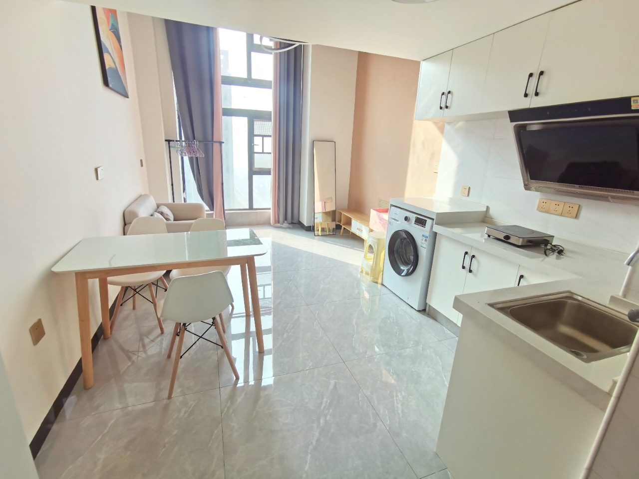 正荣悦玺 1室1厅1卫 2100.0元/月 正荣悦玺 1室1厅1卫 2100.0元/月室内图