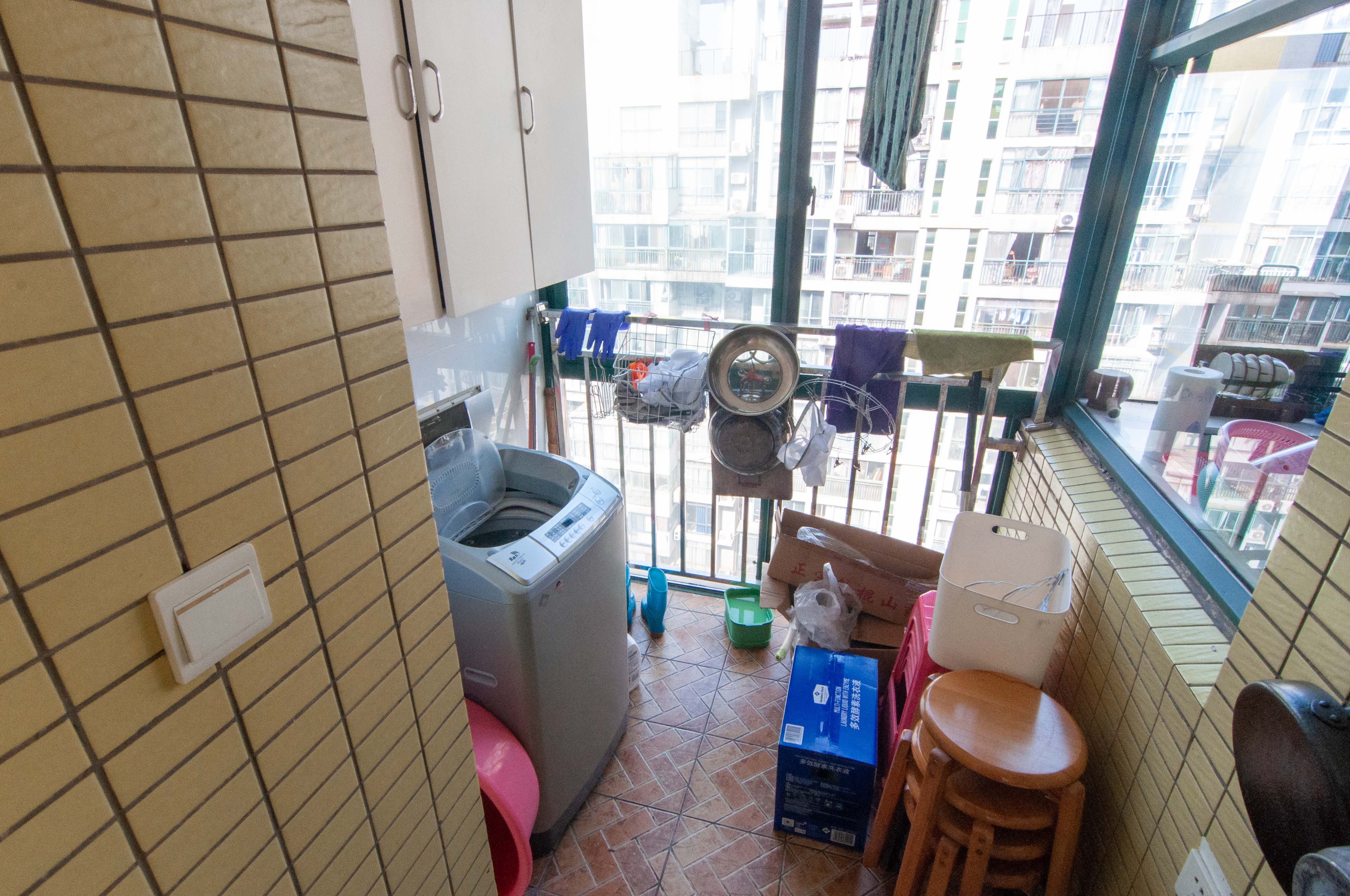 望兴景园一期  6室2厅2卫   148.00万其他