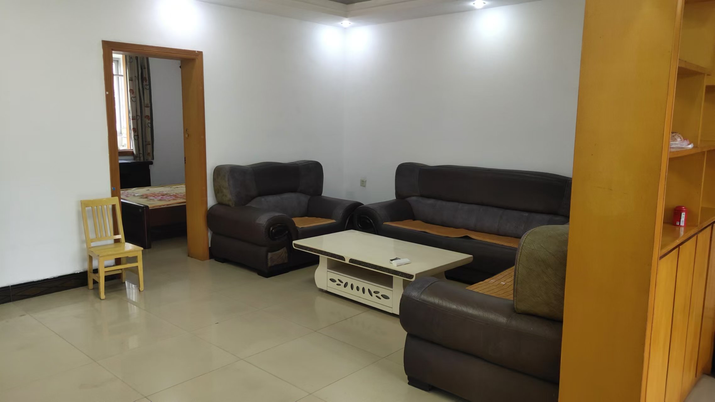 德鑫花苑 2室2厅1卫 1500.0元/月 德鑫花苑 2室2厅1卫 1500.0元/月室内图