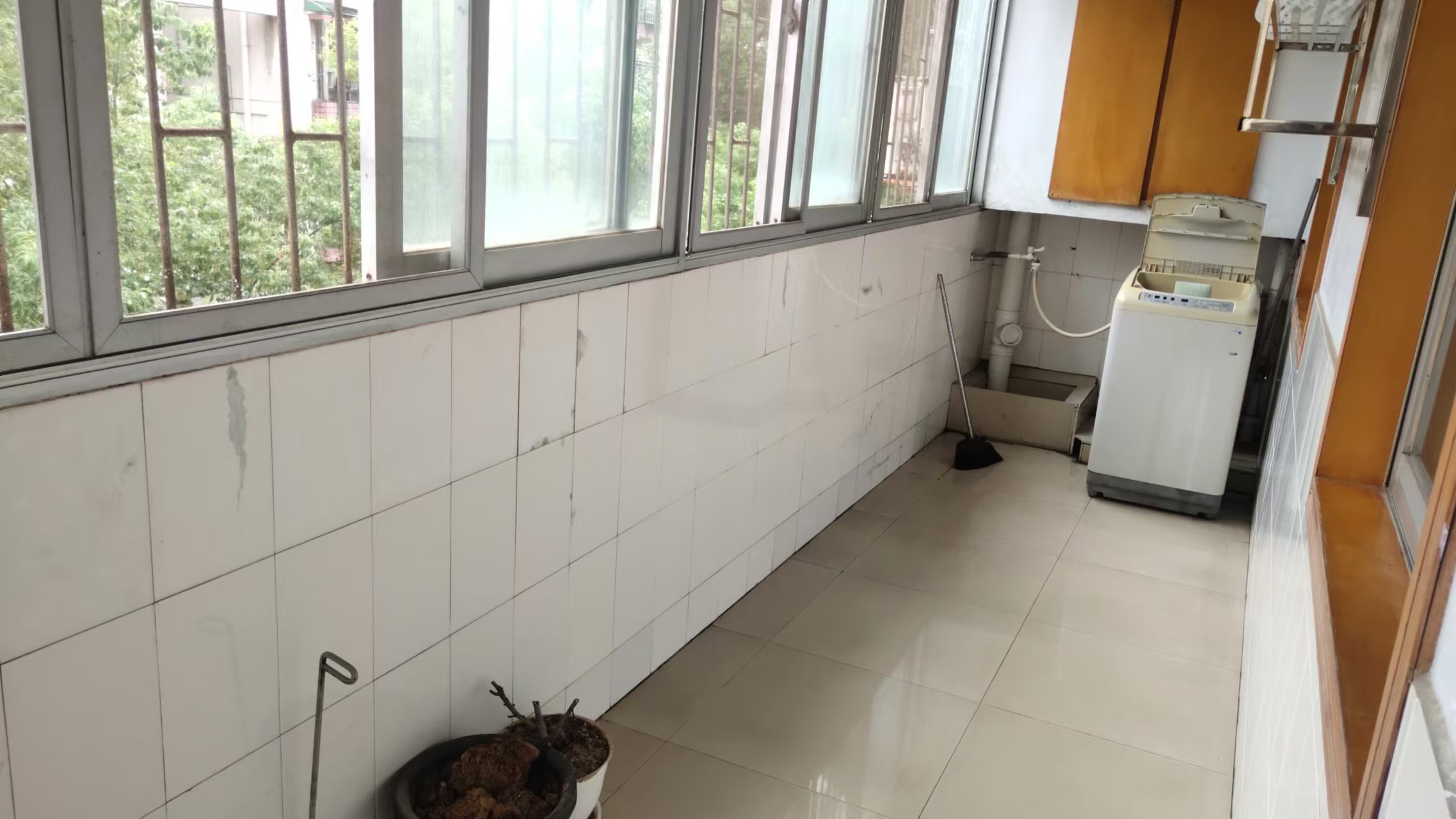 德鑫花苑 2室2厅1卫 1500.0元/月 德鑫花苑 2室2厅1卫 1500.0元/月室内图