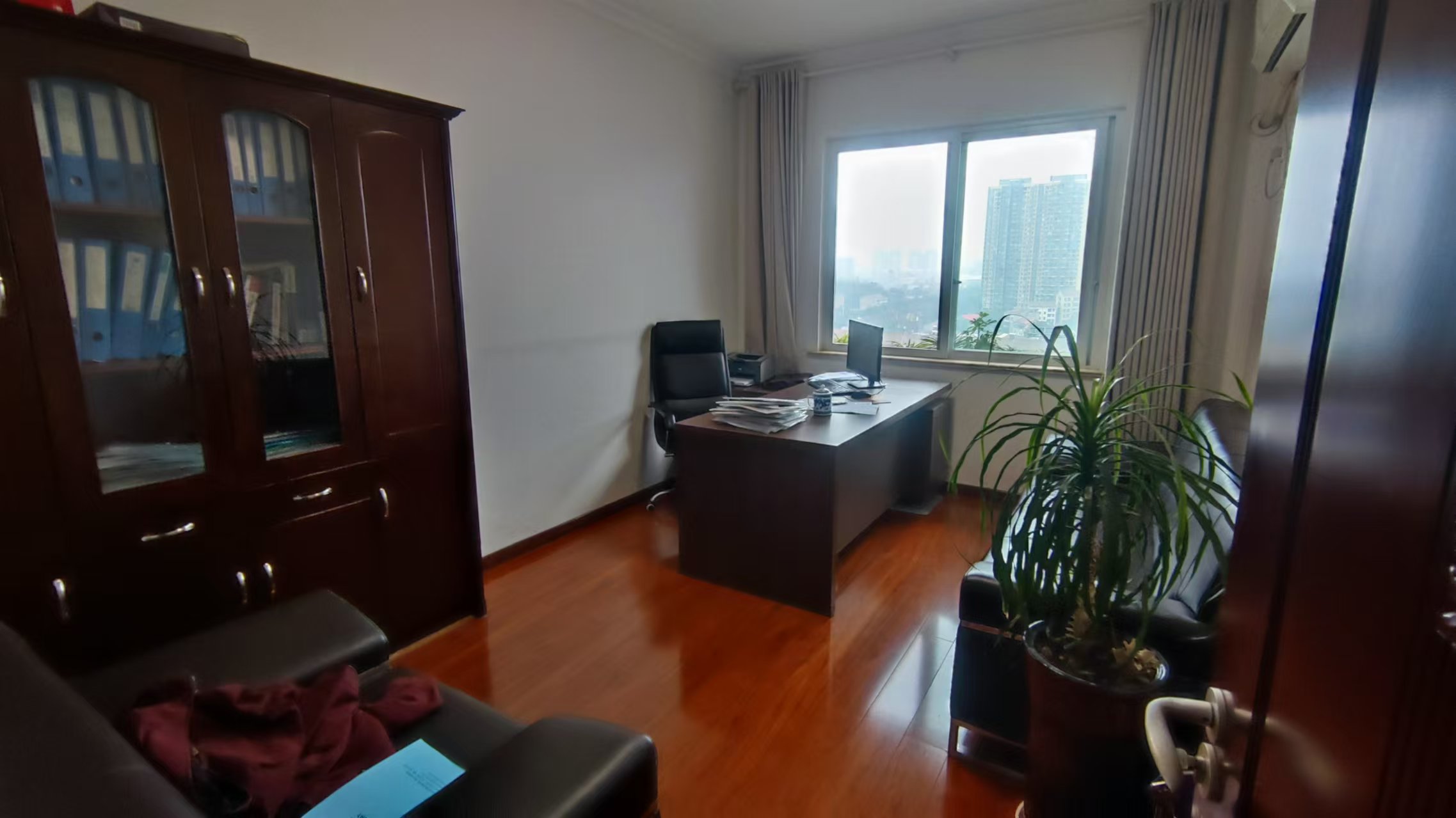 福泽大厦 4室2厅3卫 5000.0元/月 福泽大厦 4室2厅3卫 5000.0元/月室内图