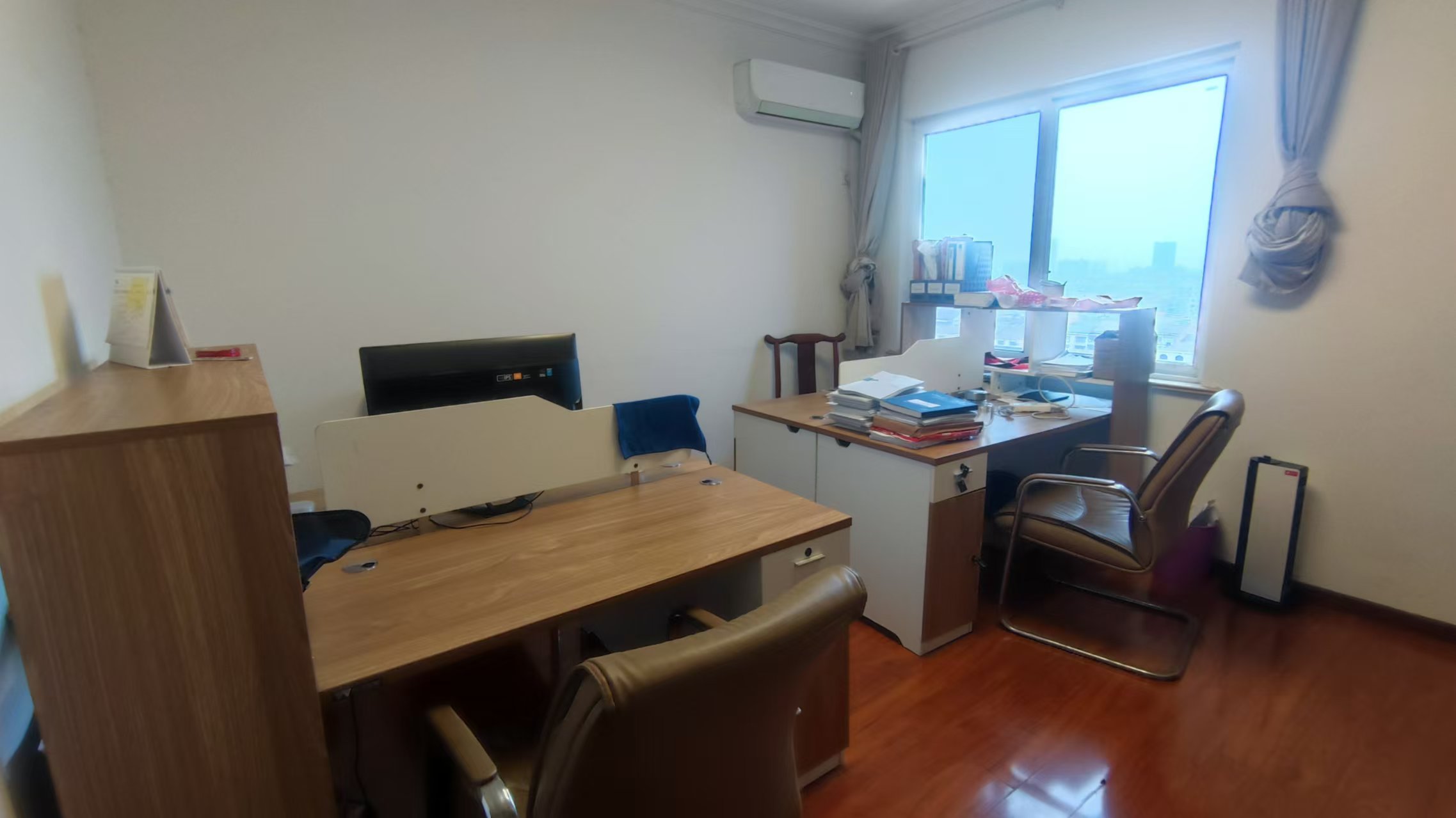 福泽大厦 4室2厅3卫 5000.0元/月 福泽大厦 4室2厅3卫 5000.0元/月室内图