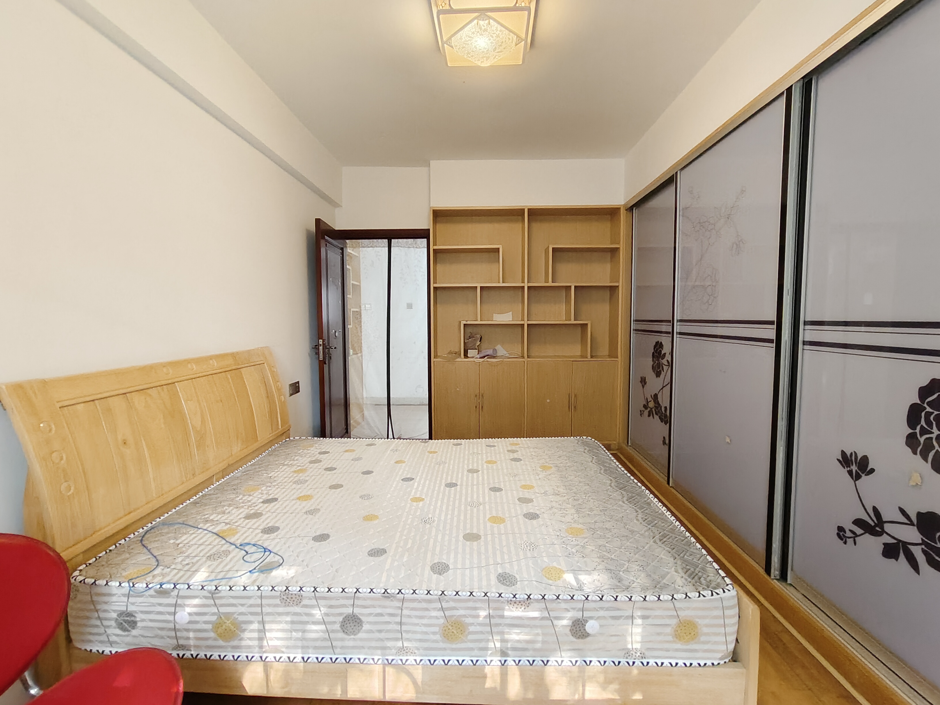 银港水晶城  3室2厅2卫   3300.00元/月室内图