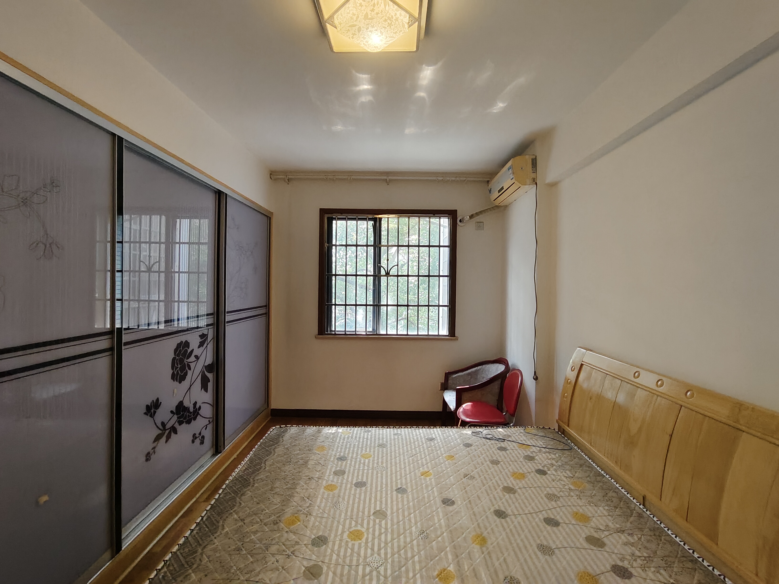 银港水晶城  3室2厅2卫   3300.00元/月室内图