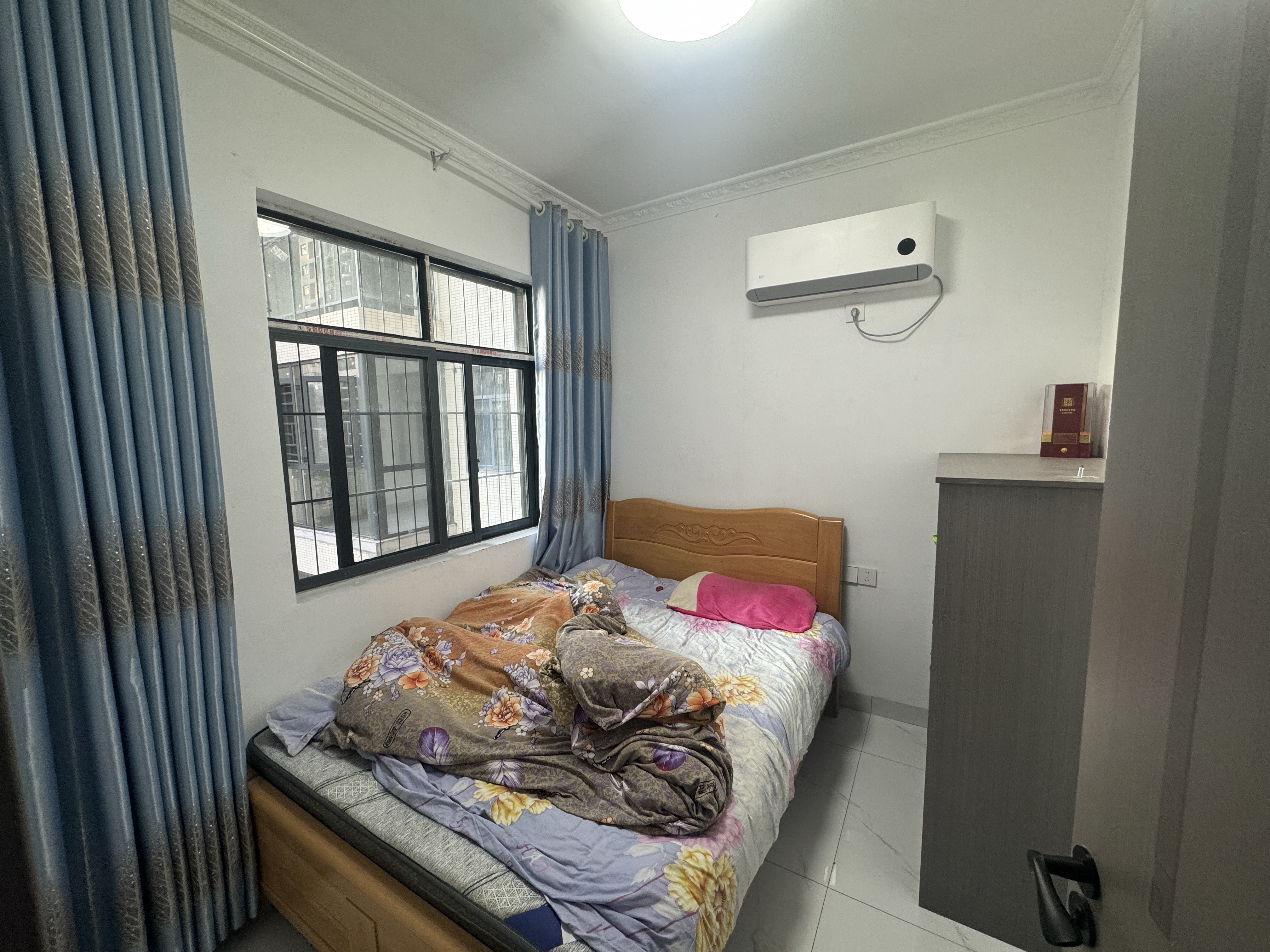 互助小区 3室2厅1卫 1100.0元/月 互助小区 3室2厅1卫 1100.0元/月室内图