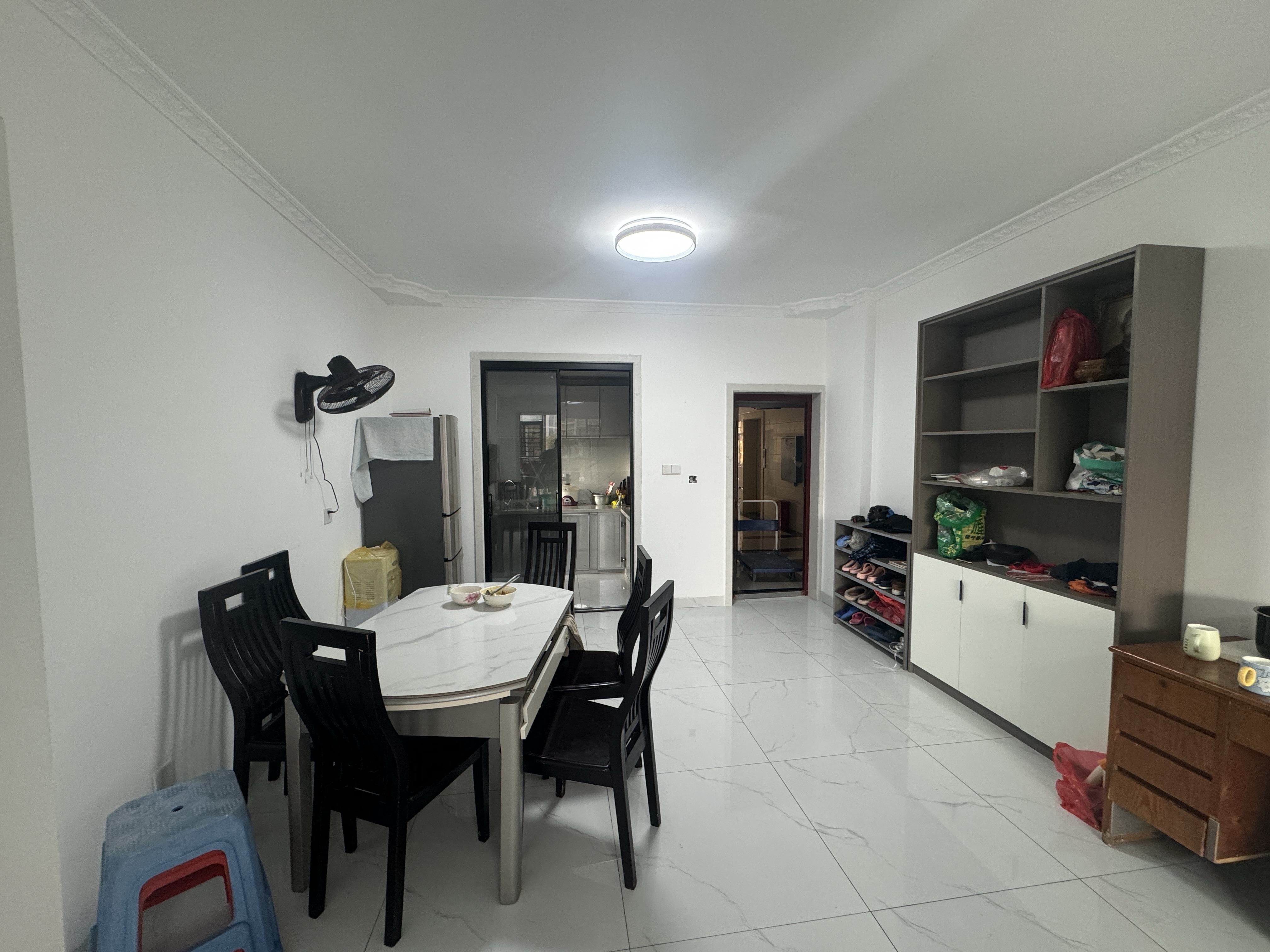 互助小区 3室2厅1卫 1100.0元/月 互助小区 3室2厅1卫 1100.0元/月室内图