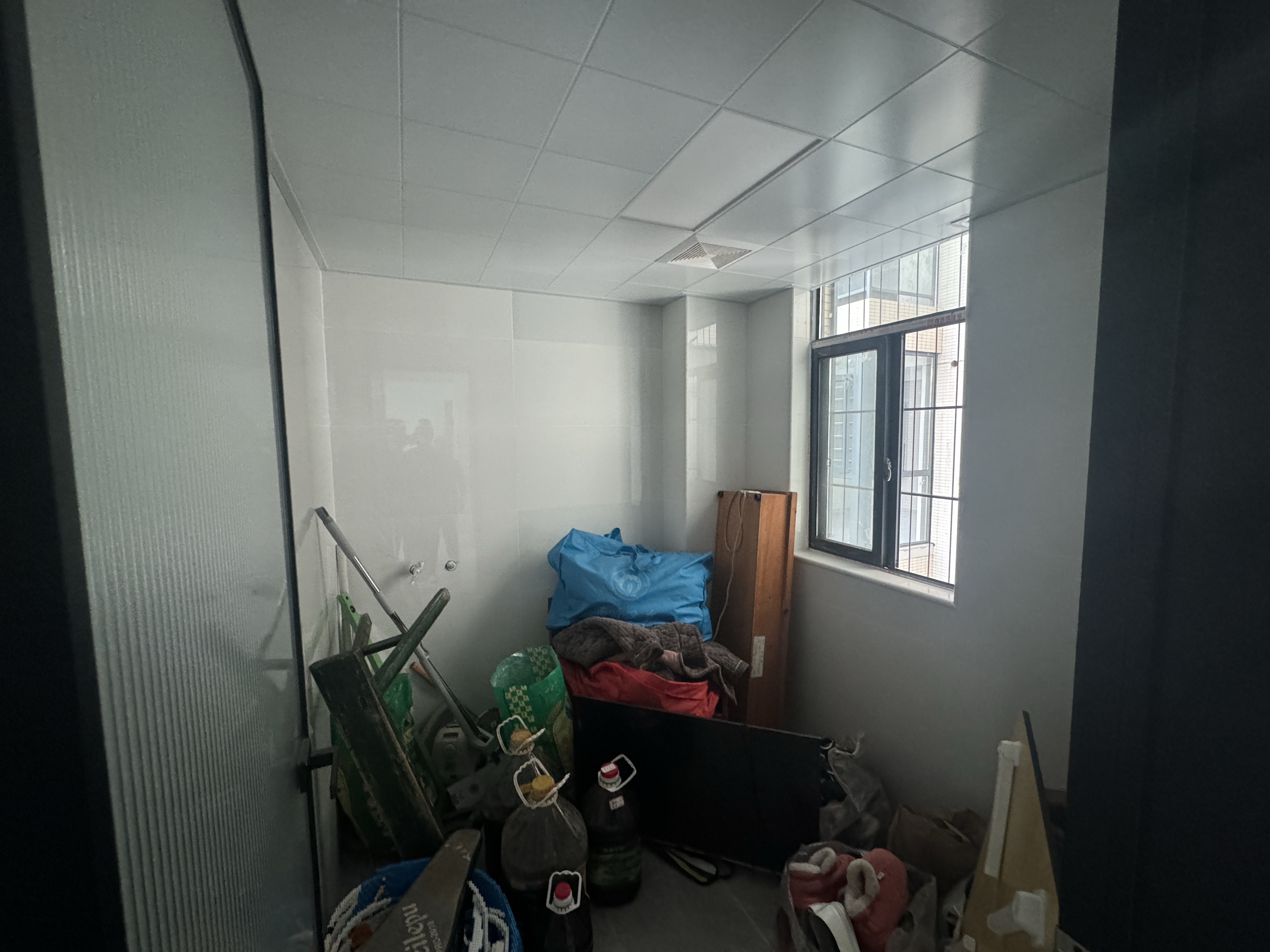 互助小区 3室2厅1卫 1100.0元/月 互助小区 3室2厅1卫 1100.0元/月室内图