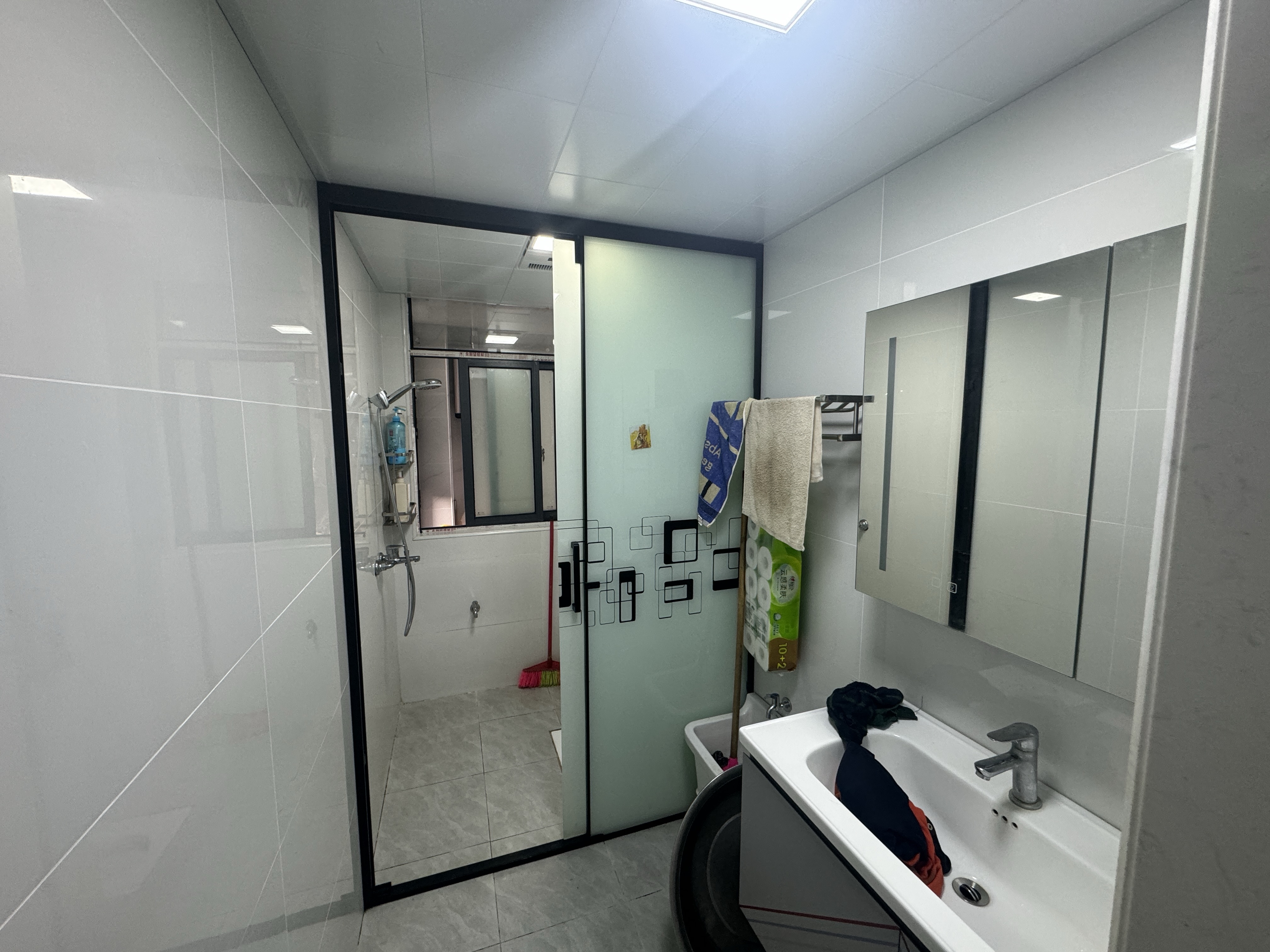 互助小区 3室2厅1卫 1100.0元/月 互助小区 3室2厅1卫 1100.0元/月室内图