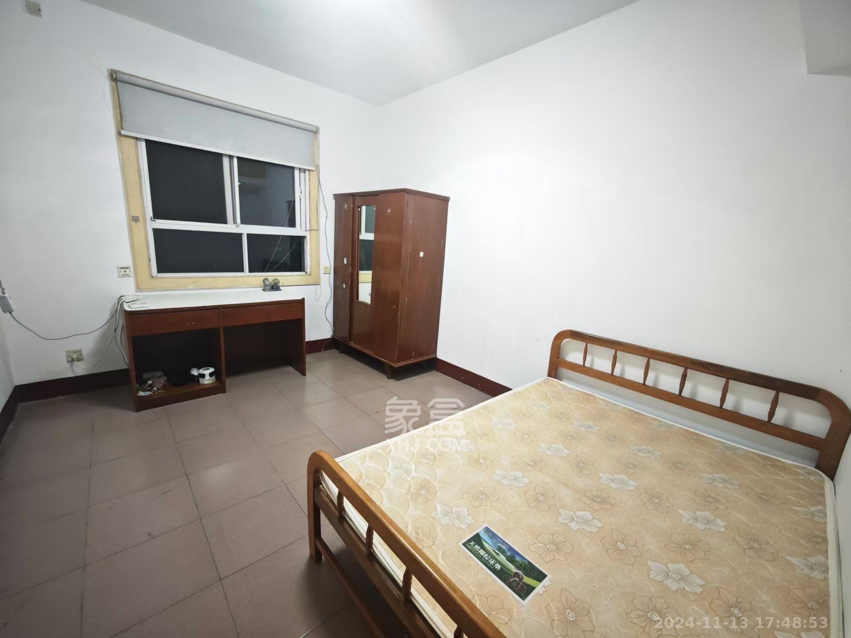 湖南大学红叶楼  2室2厅1卫    2300.0元/月 湖南大学红叶楼  2室2厅1卫    2300.0元/月室内图