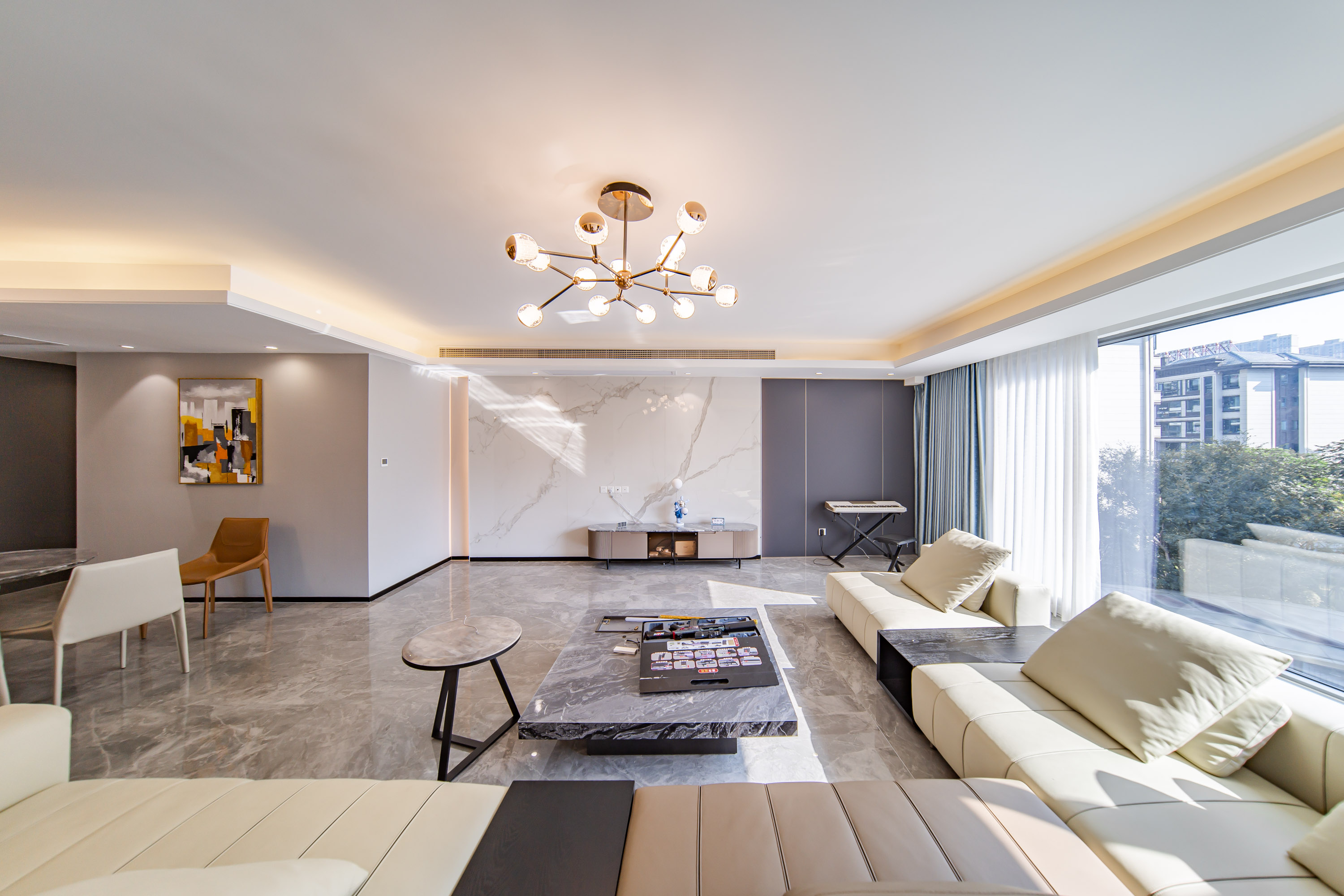 保利天汇  5室2厅3卫    410.0万 保利天汇  5室2厅3卫    410.0万