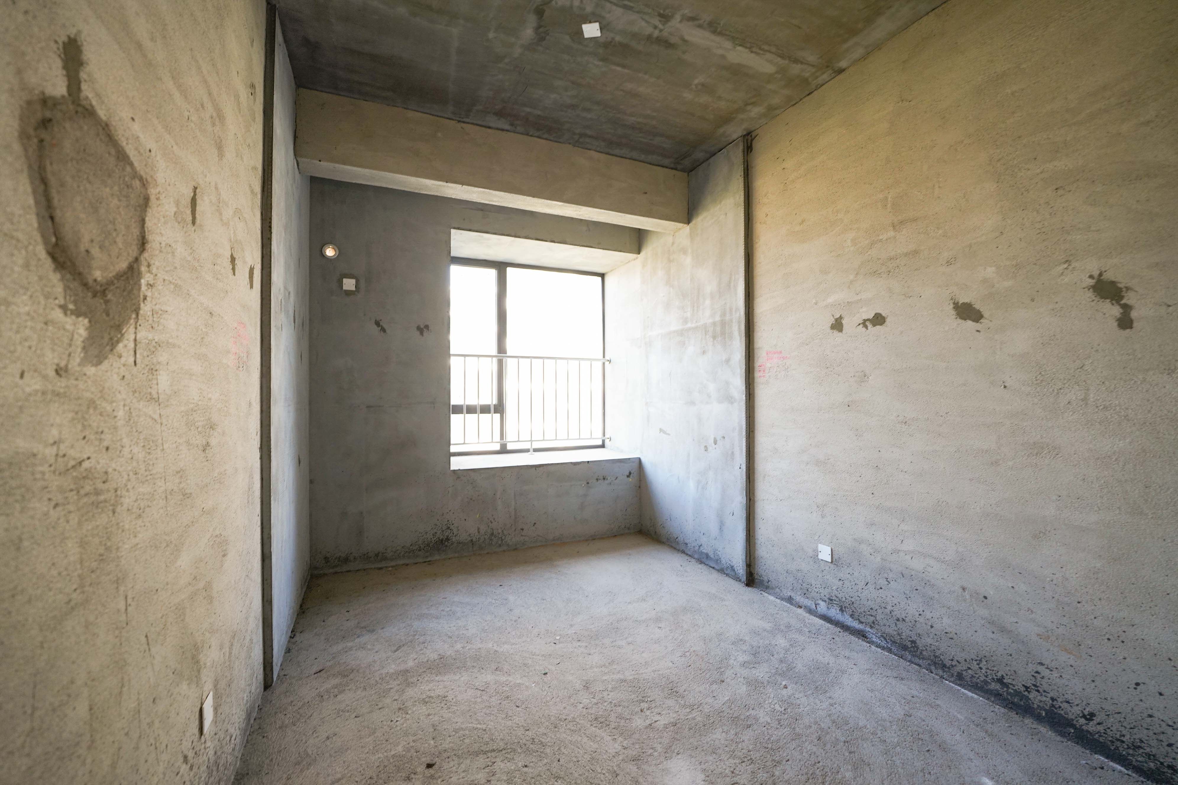 福天藏郡院子  5室2厅3卫    185.0万卧室