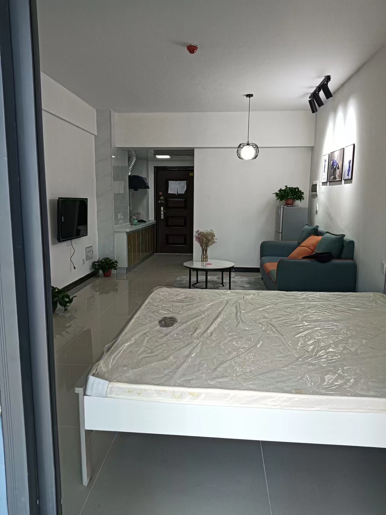 创世纪广场 1室1厅1卫 1600.0元/月 创世纪广场 1室1厅1卫 1600.0元/月室内图