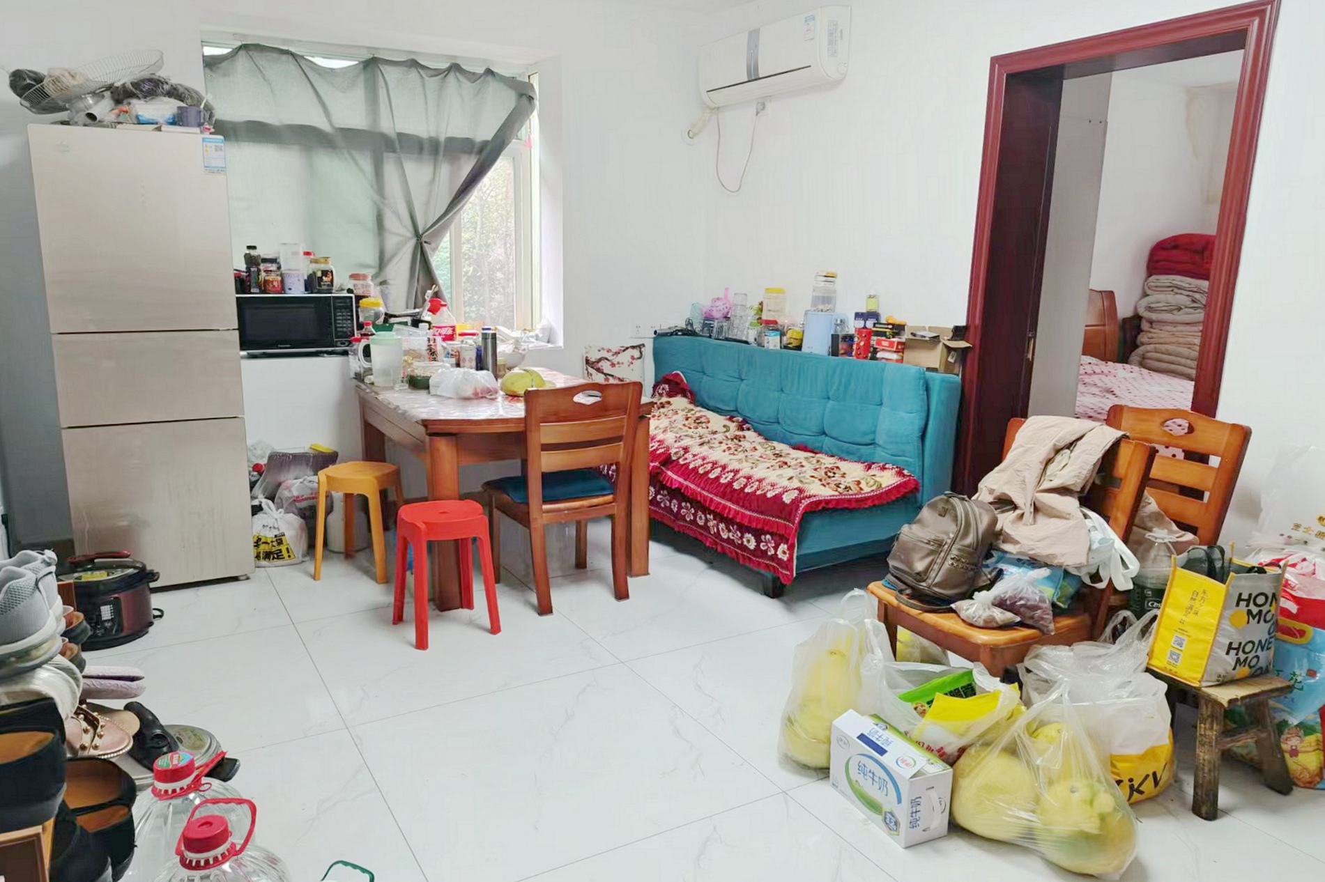 牛角塘社区 3室1厅1卫 48.0万 牛角塘社区 3室1厅1卫 48.0万客厅