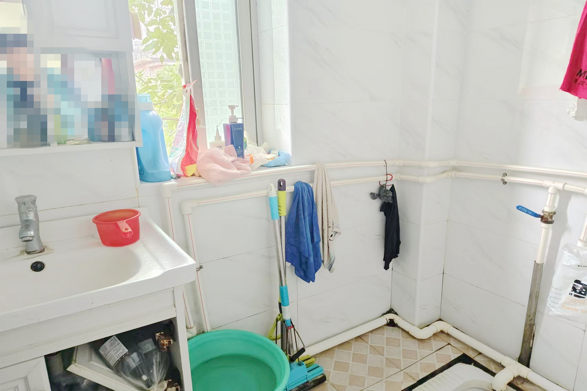 牛角塘社区 3室1厅1卫 48.0万 牛角塘社区 3室1厅1卫 48.0万卫生间